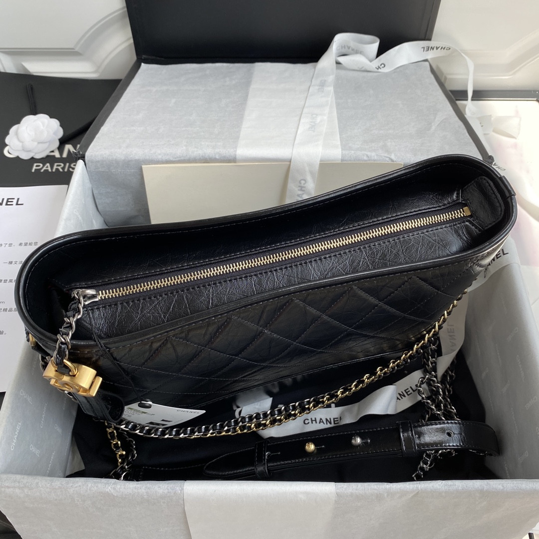 Ch**el Gabrielle MEDIUM BLACK 21 x 28 x 10cm
