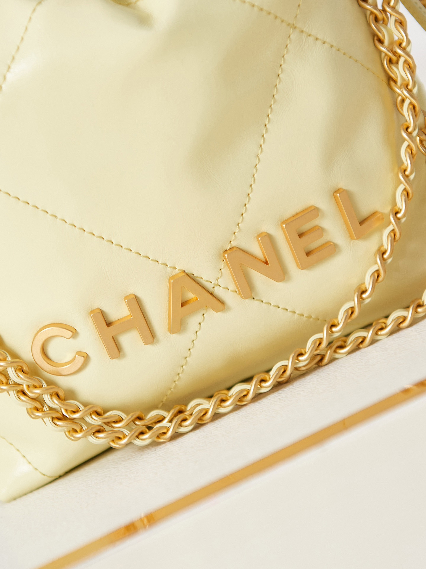 Ch**el 22 MINI HANDBAG Shiny Calfskin Yellow 7.8 × 7.4 × 2.3 in