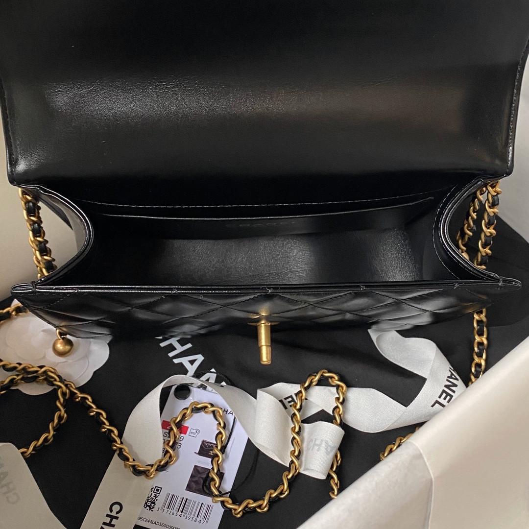 Ch**el FLAP BAG BLACK 22×14.5×8cm