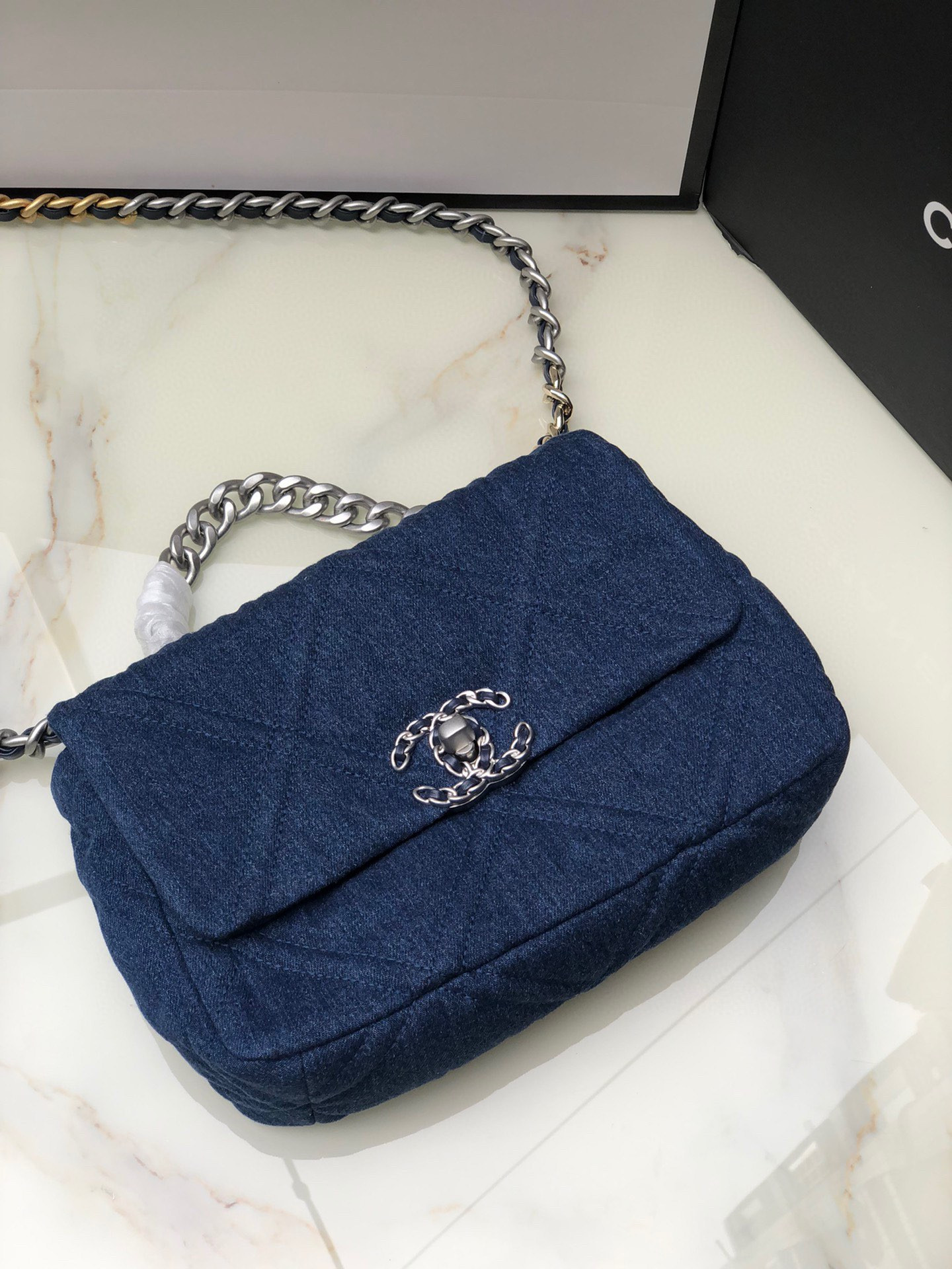Ch**el 19 HANDBAG, Gold-Tone, Silver-Tone & Ruthenium-Finish Metal Navy 6.2 × 10.1 × 3.5 in