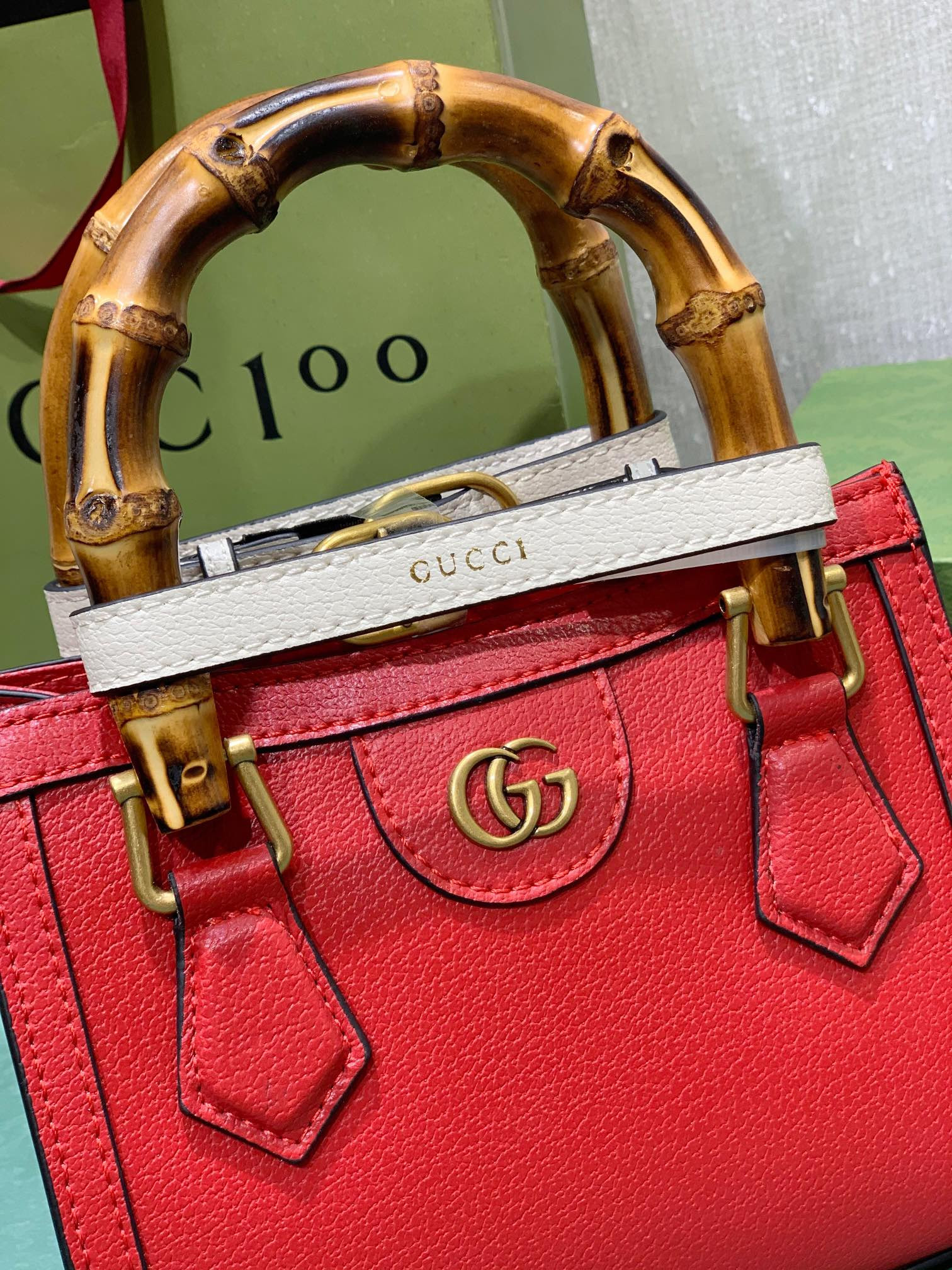 Gvc*1 DIANA MINI TOTE BAG Red 20W x 16H x 10D CM