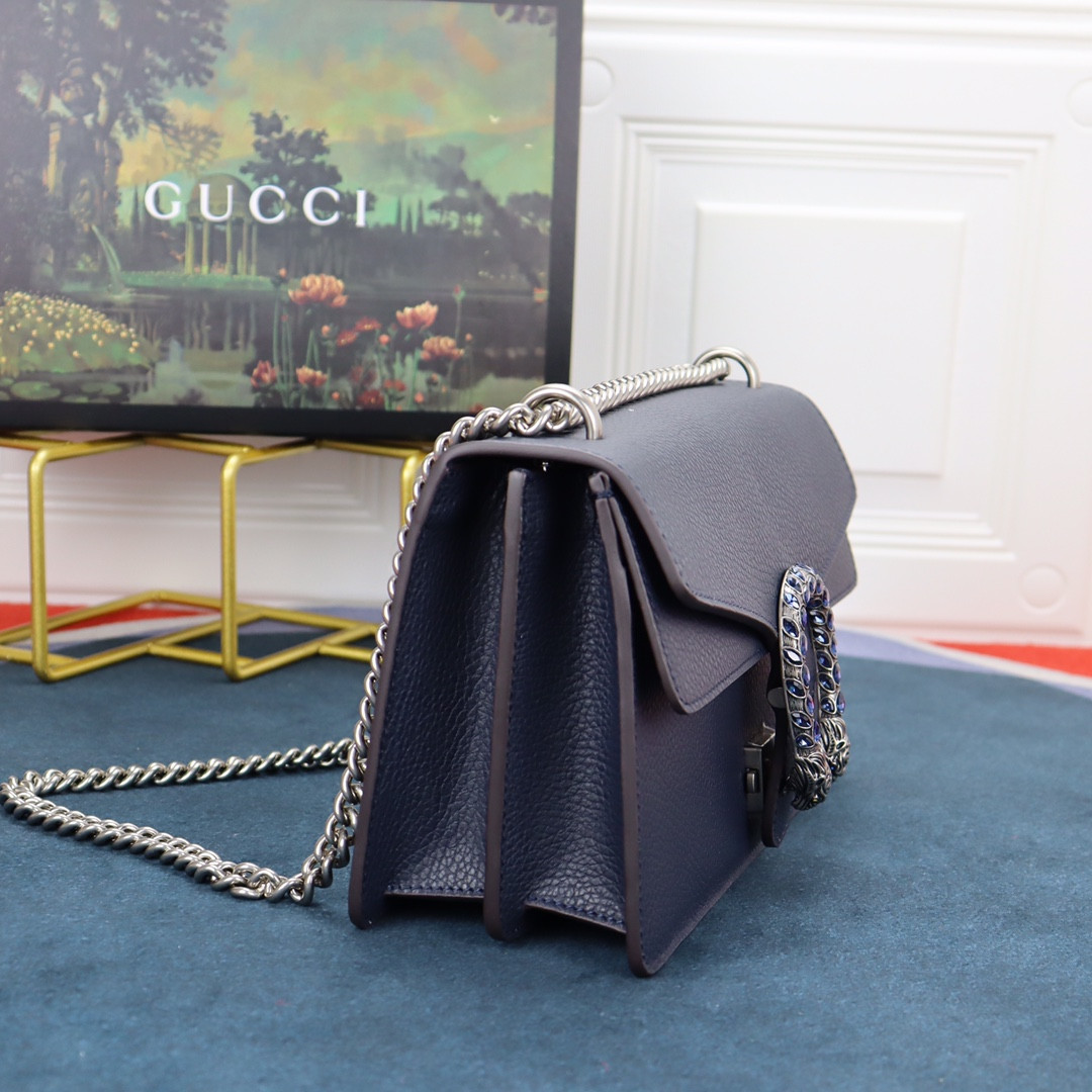 Gvc*1 DIONYSUS SMALL SHOULDER BAG NAVY 28x18x9cm