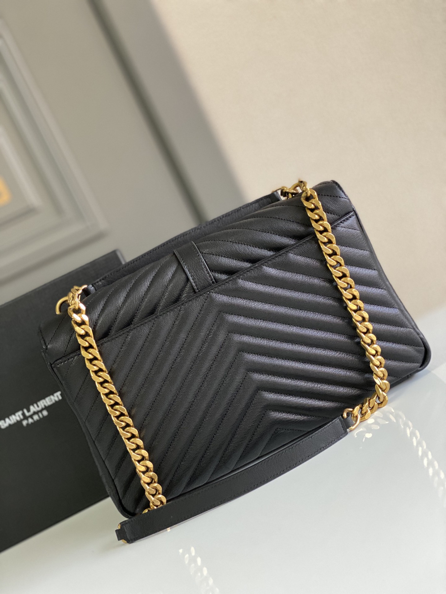 Y51 COLLEGE LARGE IN QUILTED LEATHER BLACK GOLD 32X21X8 CM