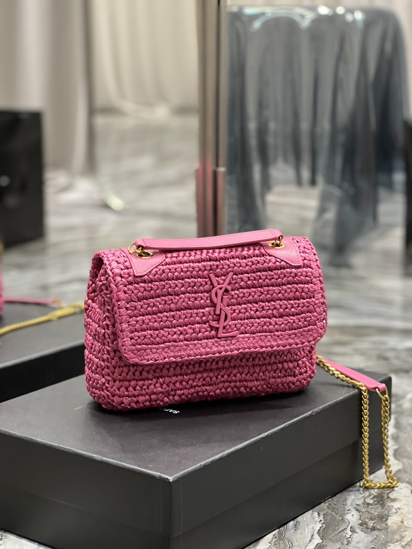 Y51 NIKI CHAIN BAG IN RAFFIA AND LEATHER 22×16.5×12 CM