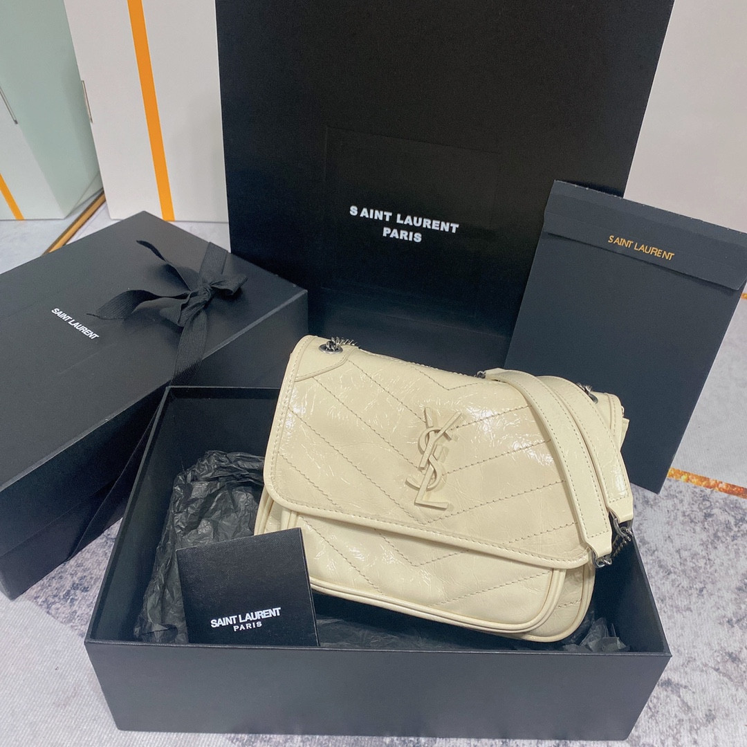 Y51 NIKI BABY IN VINTAGE LEATHER BLANC VINTAGE 8.2 X 6 X 2.9 INCHES