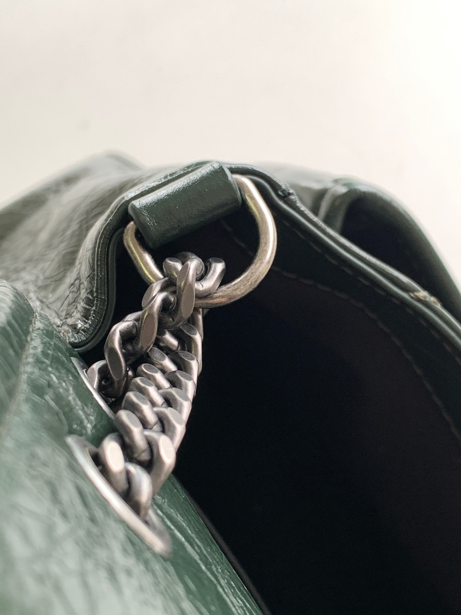 Y51 NIKI BABY IN VINTAGE LEATHER DARK GREEN 8.2 X 6 X 2.9 INCHES