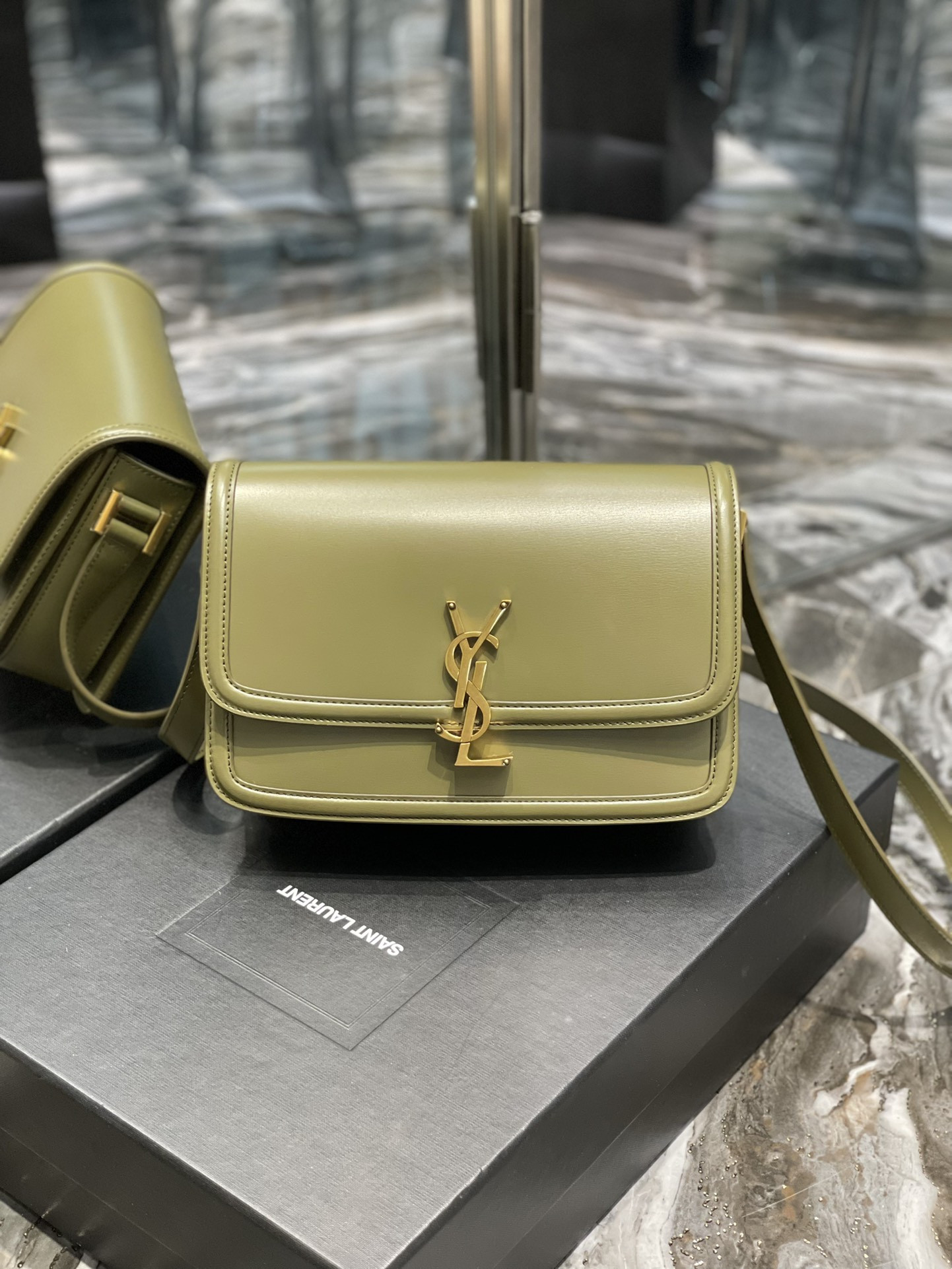 Y51 SOLFERINO MEDIUM SATCHEL IN BOX Sa1nt Lau*nt Avocado GREEN 9.1 X 6.3 X 2.4 INCHES