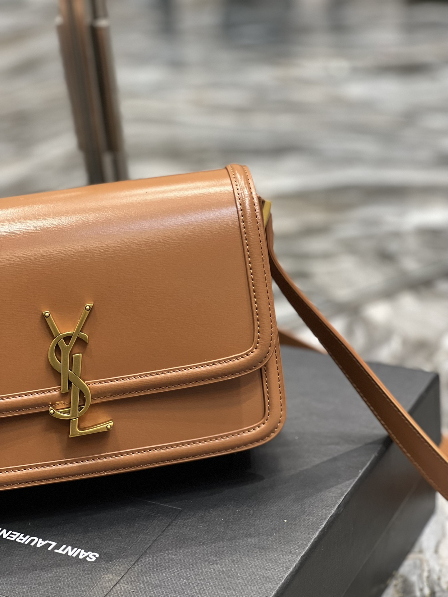 Y51 SOLFERINO MEDIUM SATCHEL IN BOX Sa1nt Lau*nt BROWN 9.1 X 6.3 X 2.4 INCHES