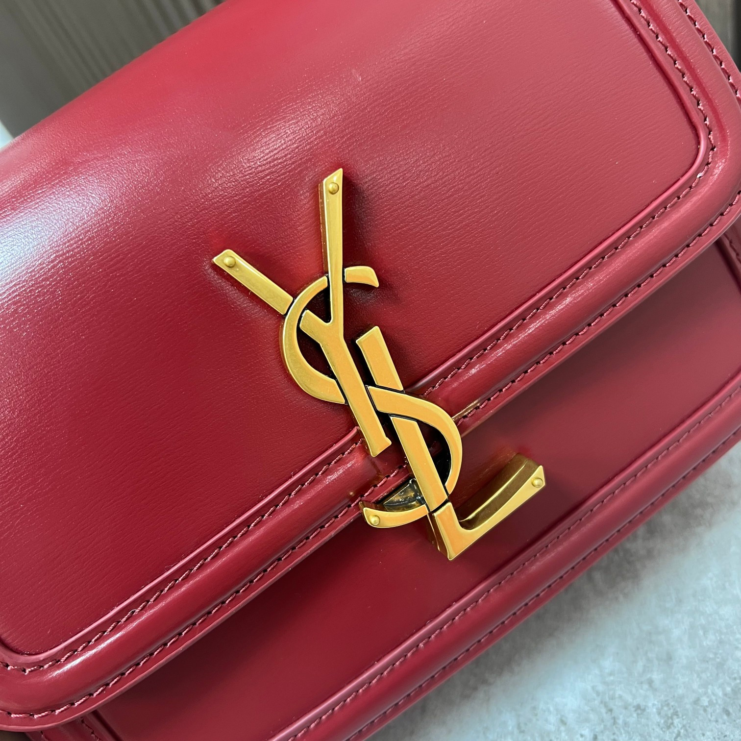 Y51 SOLFERINO SMALL SATCHEL IN BOX Sa1nt Lau*nt RED 7.4 X 5.1 X 1.9 INCHES