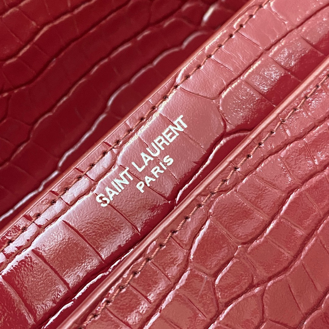 Y51 SUNSET MEDIUM IN CROCODILE-EMBOSSED LEATHER RED VELVET 8 X 6.2 X 2.5 INCHES