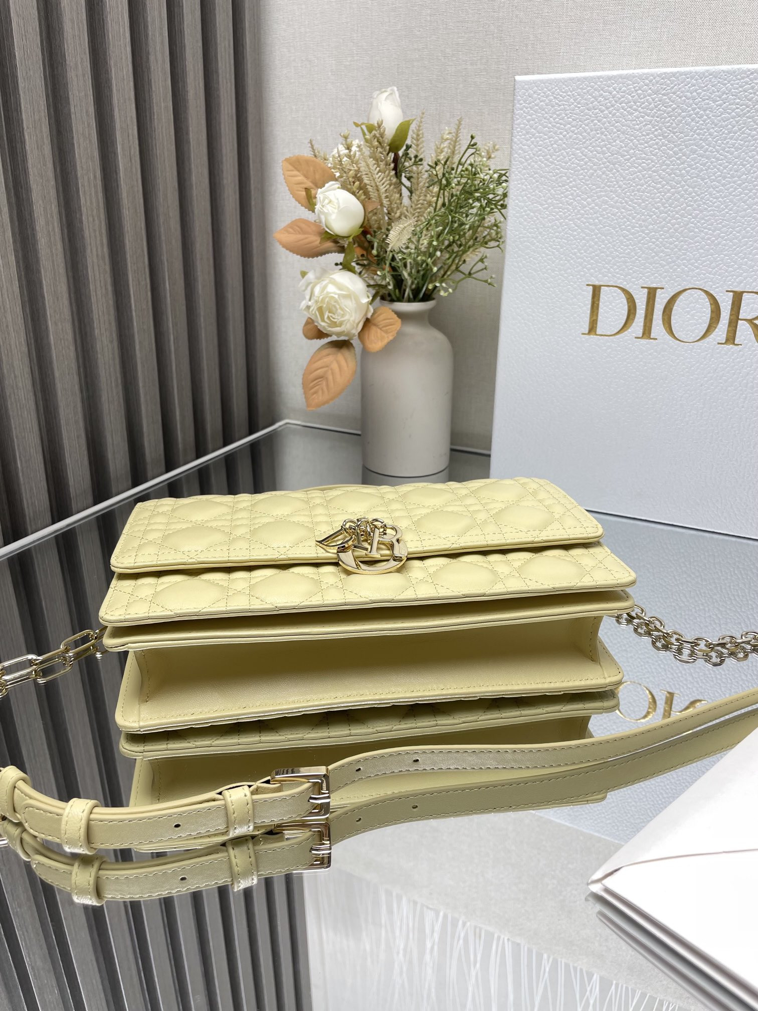 My D10r Top Handle Bag 9.5 x 5.5 x 3 inches
