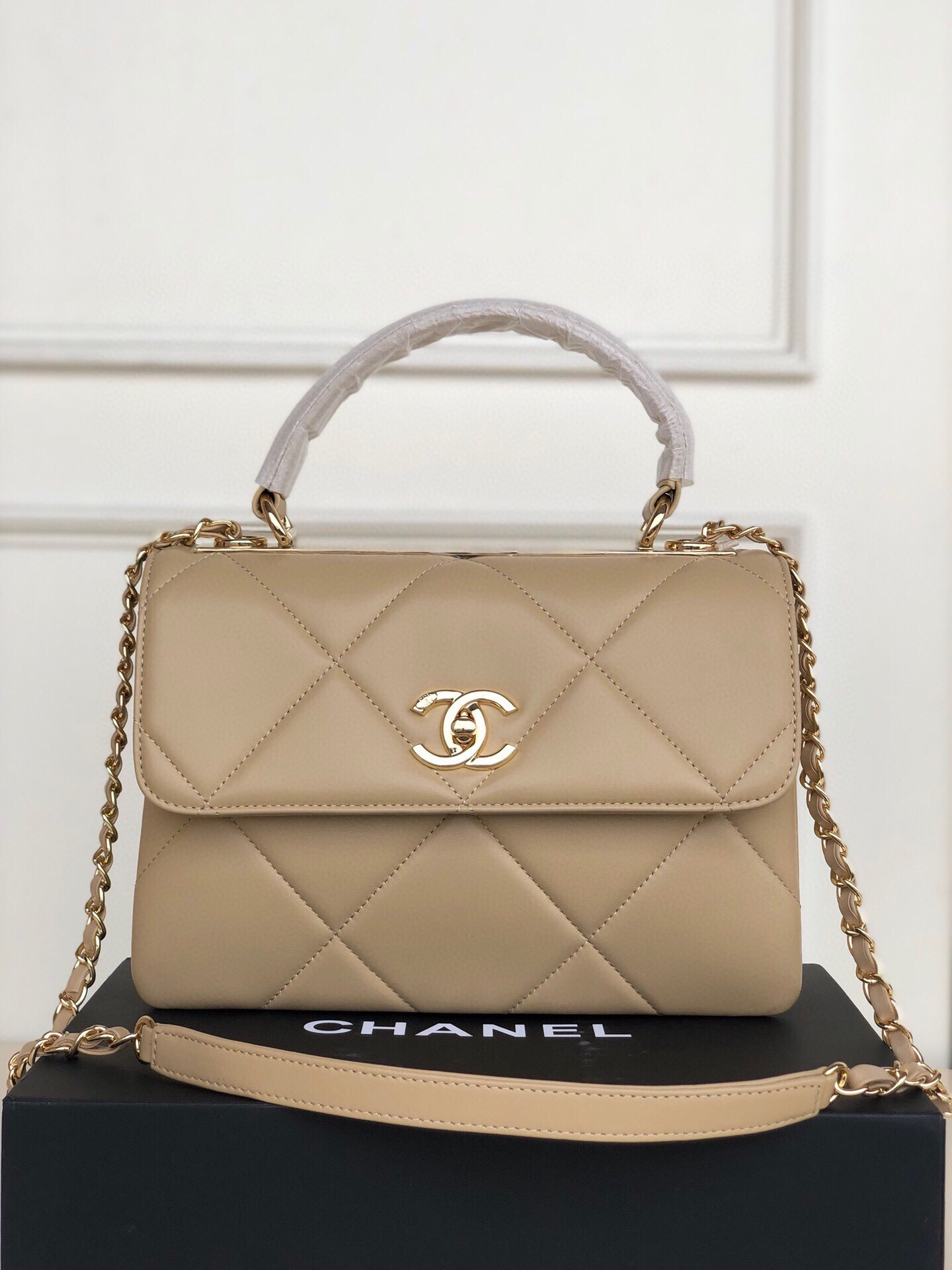 Ch**el FLAP BAG WITH TOP HANDLE 6.6 × 9.8 × 4.7 in