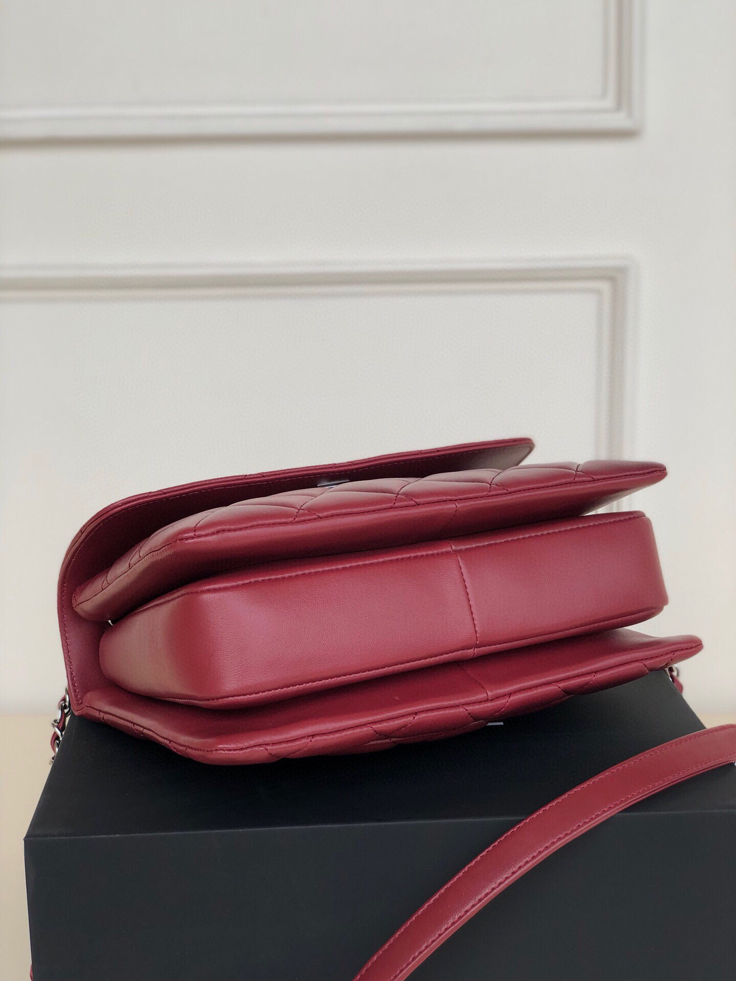 Ch**el FLAP BAG WITH TOP HANDLE 6.6 × 9.8 × 4.7 in
