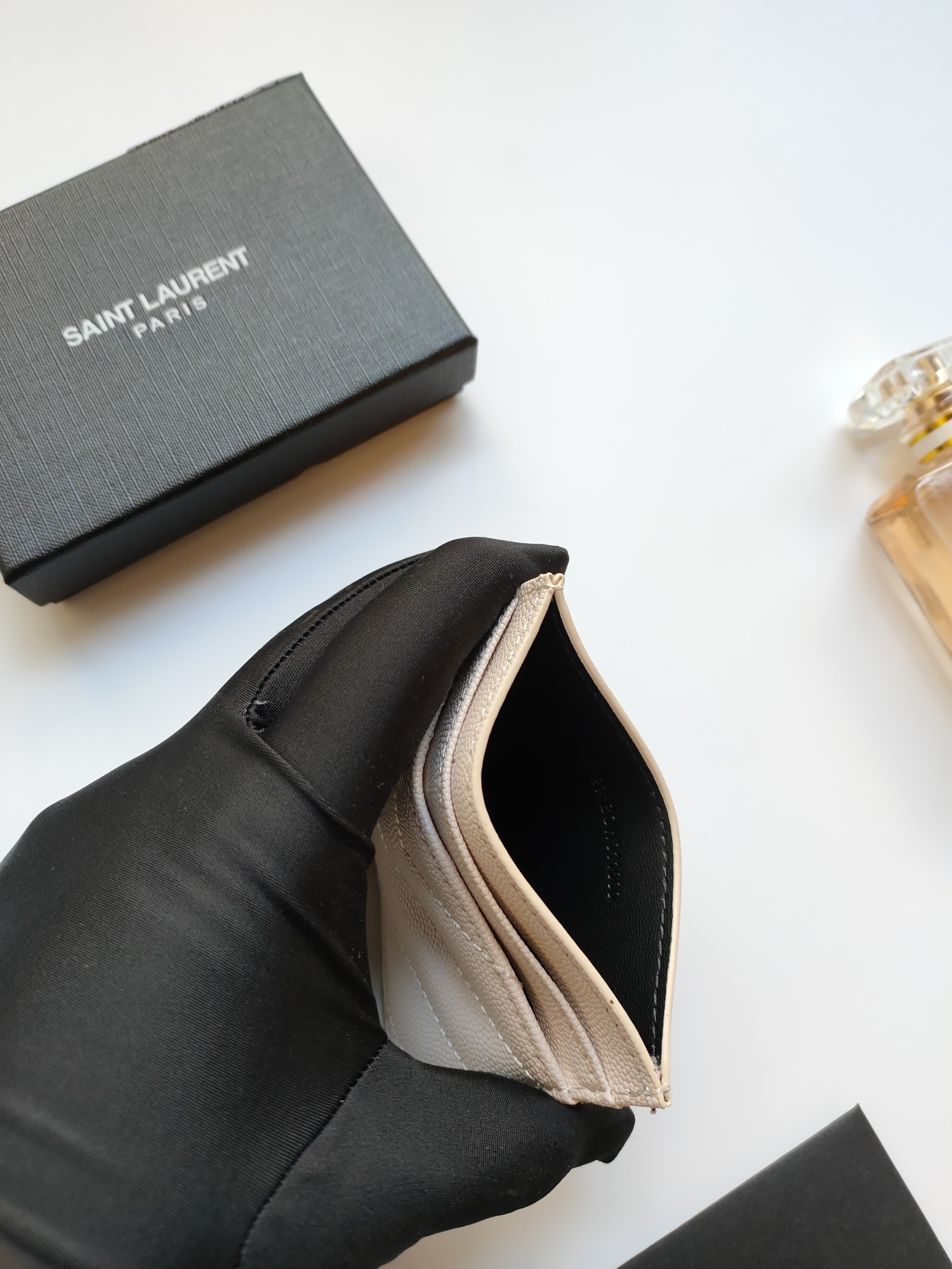 Y51 card holder 10.5×7.5×0.5cm