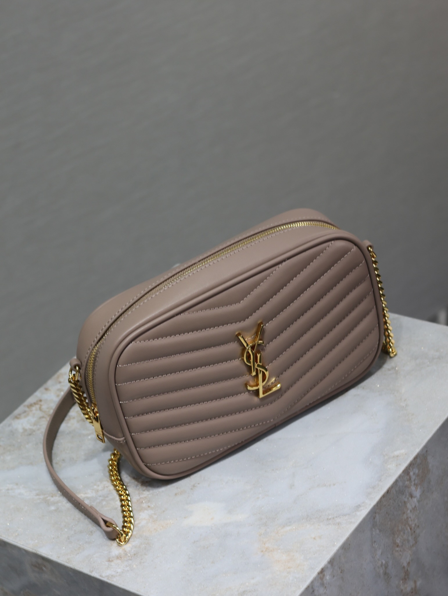 Y51 MINI LOU IN QUILTED LEATHER 7.5 X 4.1 X 2 INCHES