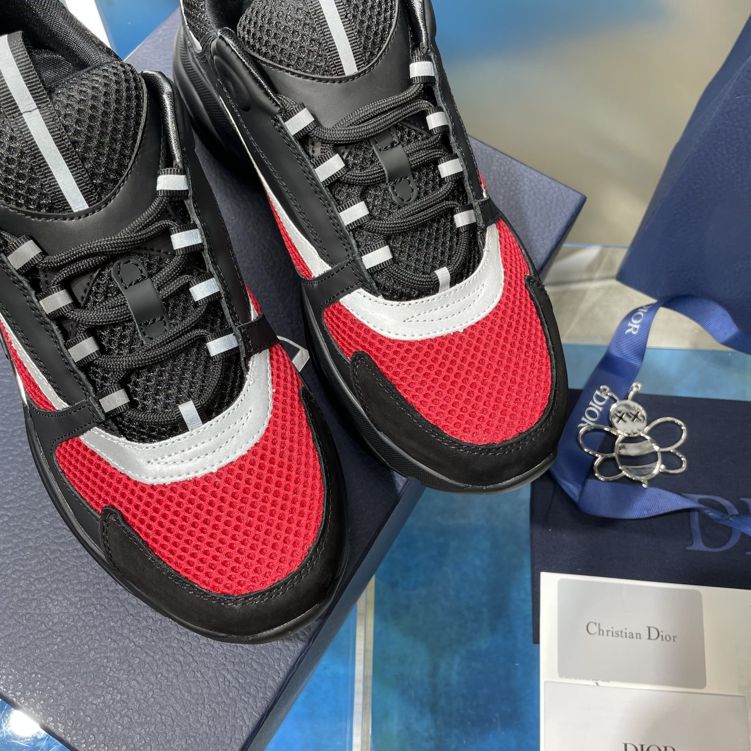 UA D10r B22 black and red Sneaker