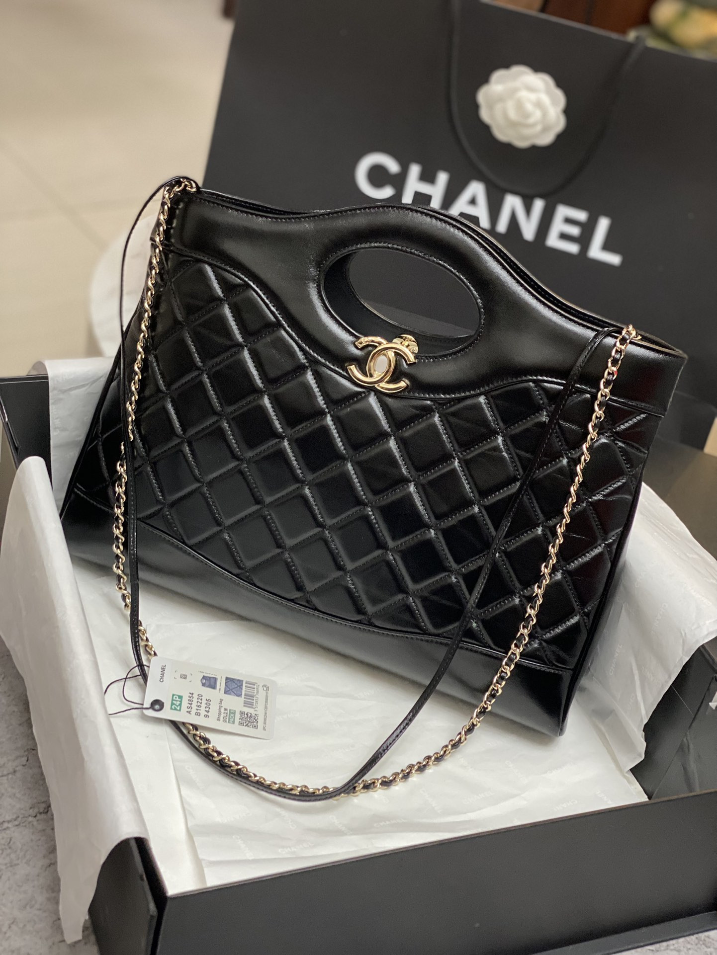 Ch**el  SHOPPING BAG Shiny Lambskin & Gold-Tone Metal Black 35x39x8cm