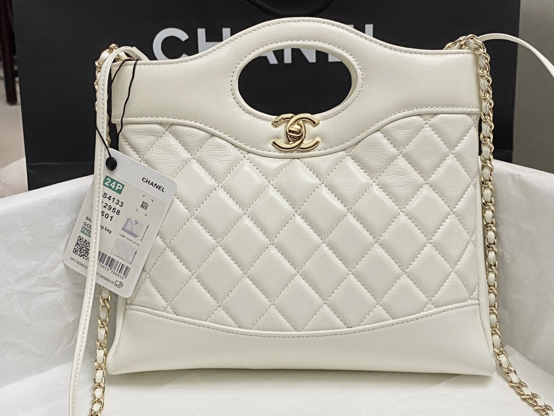 Ch**el MINI SHOPPING BAG Shiny Lambskin & Gold-Tone Metal 22x23x5.5cm