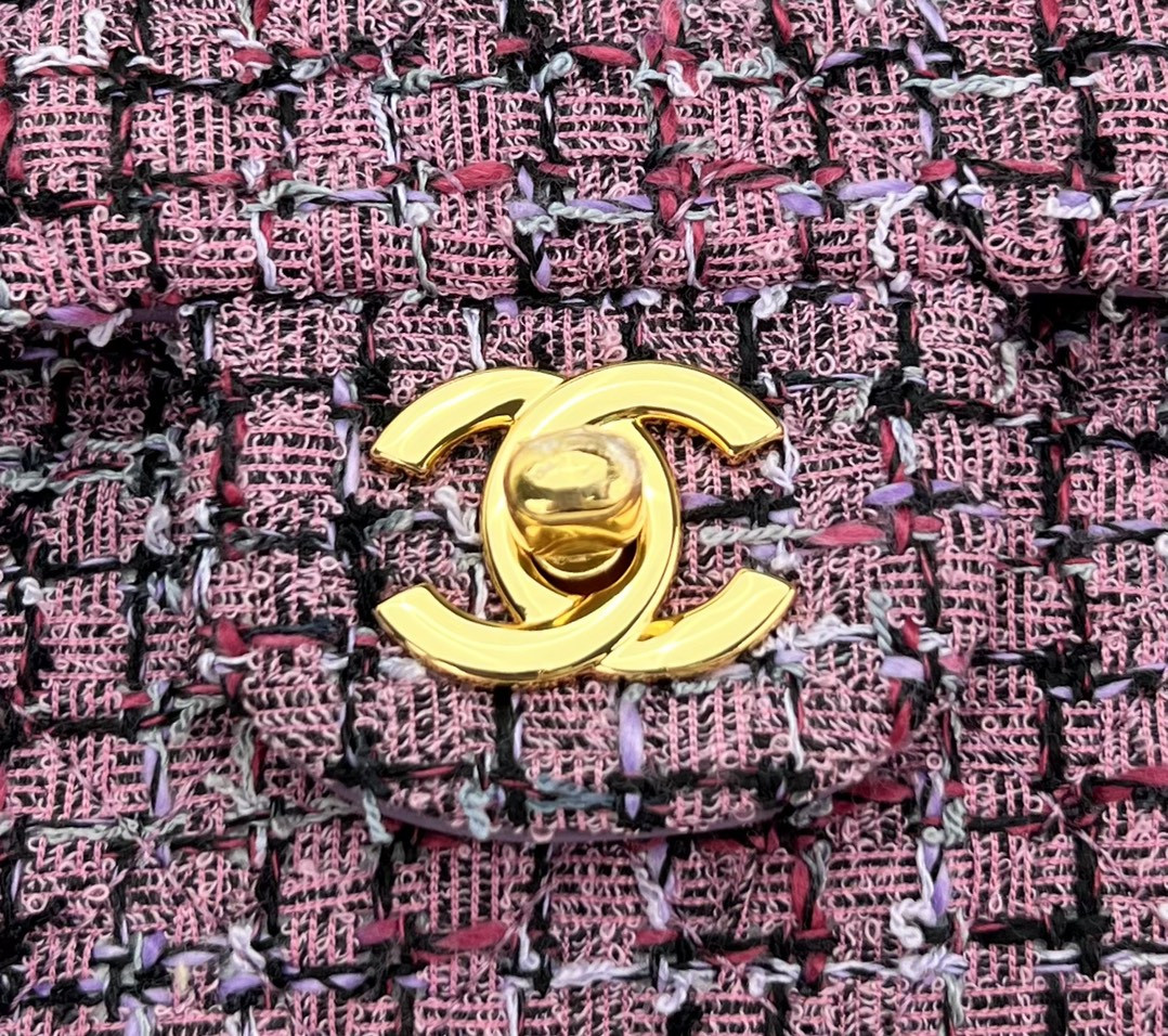 Ch**el CLASSIC 11.12 HANDBAG Tweed & Gold-Tone Metal   6 × 9.9 × 2.5 in