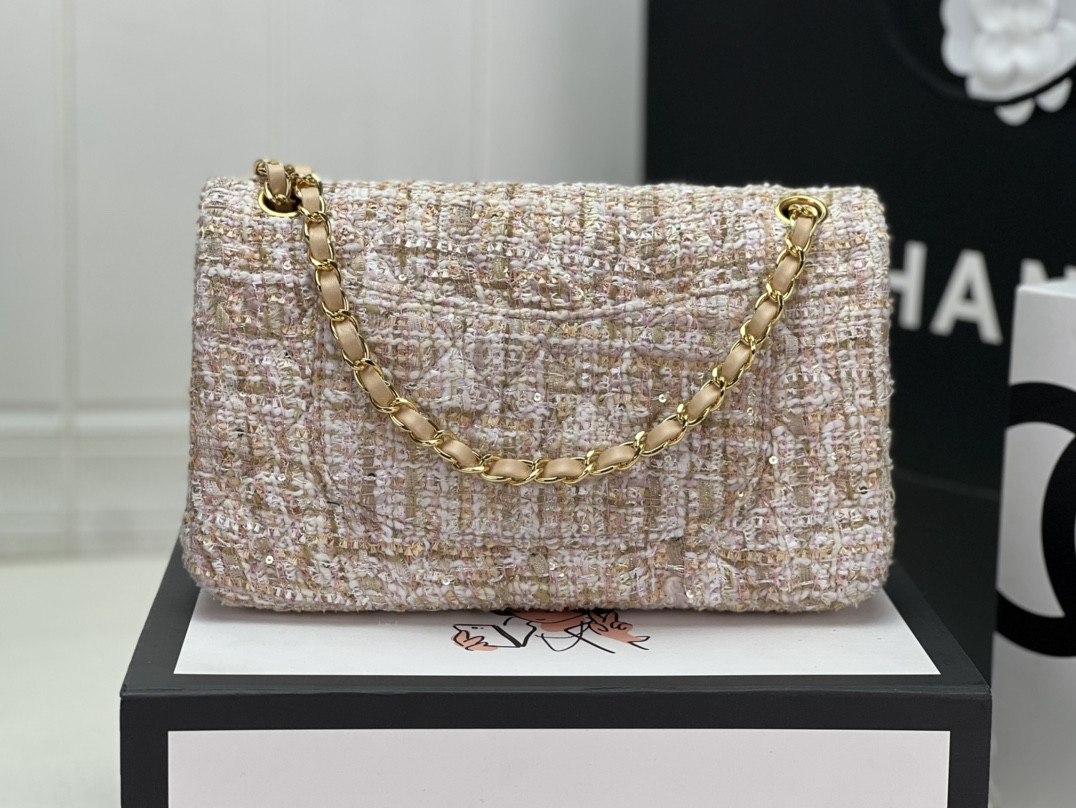 Ch**el CLASSIC 11.12 HANDBAG Tweed & Gold-Tone Metal   6 × 9.9 × 2.5 in