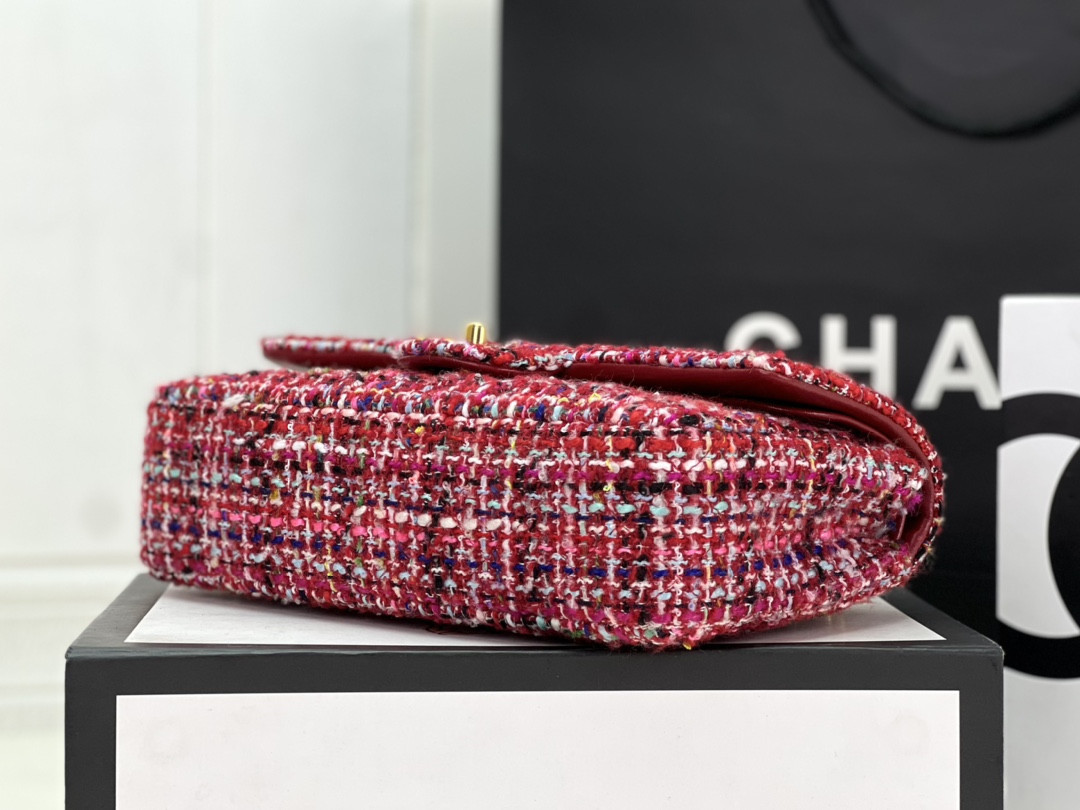 Ch**el CLASSIC 11.12 HANDBAG Tweed & Gold-Tone Metal   6 × 9.9 × 2.5 in