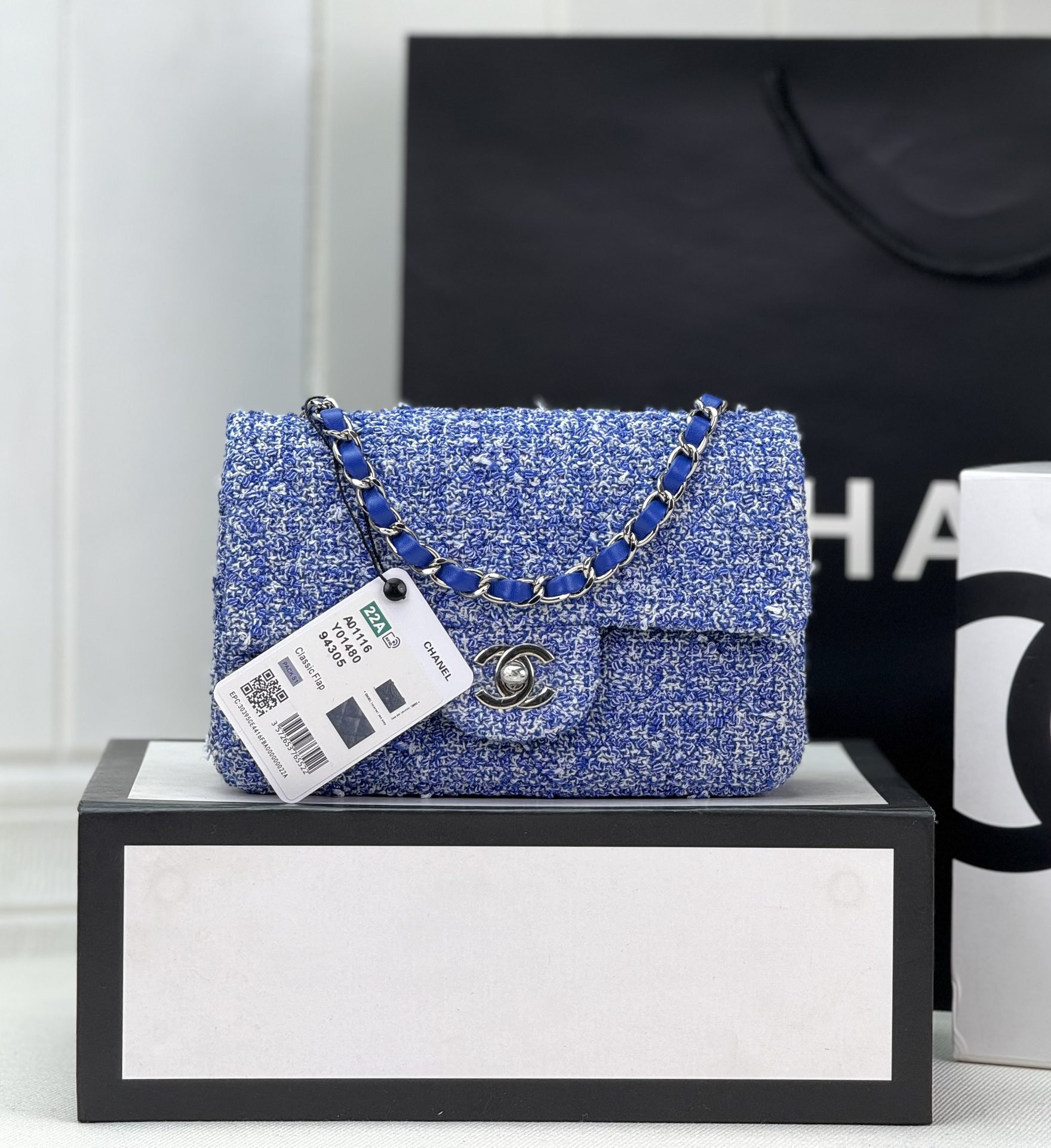 Ch**el MINI CLASSIC 11.12 HANDBAG  Tweed & Silver-Tone Metal 4.7 × 7.8 × 2.3 in