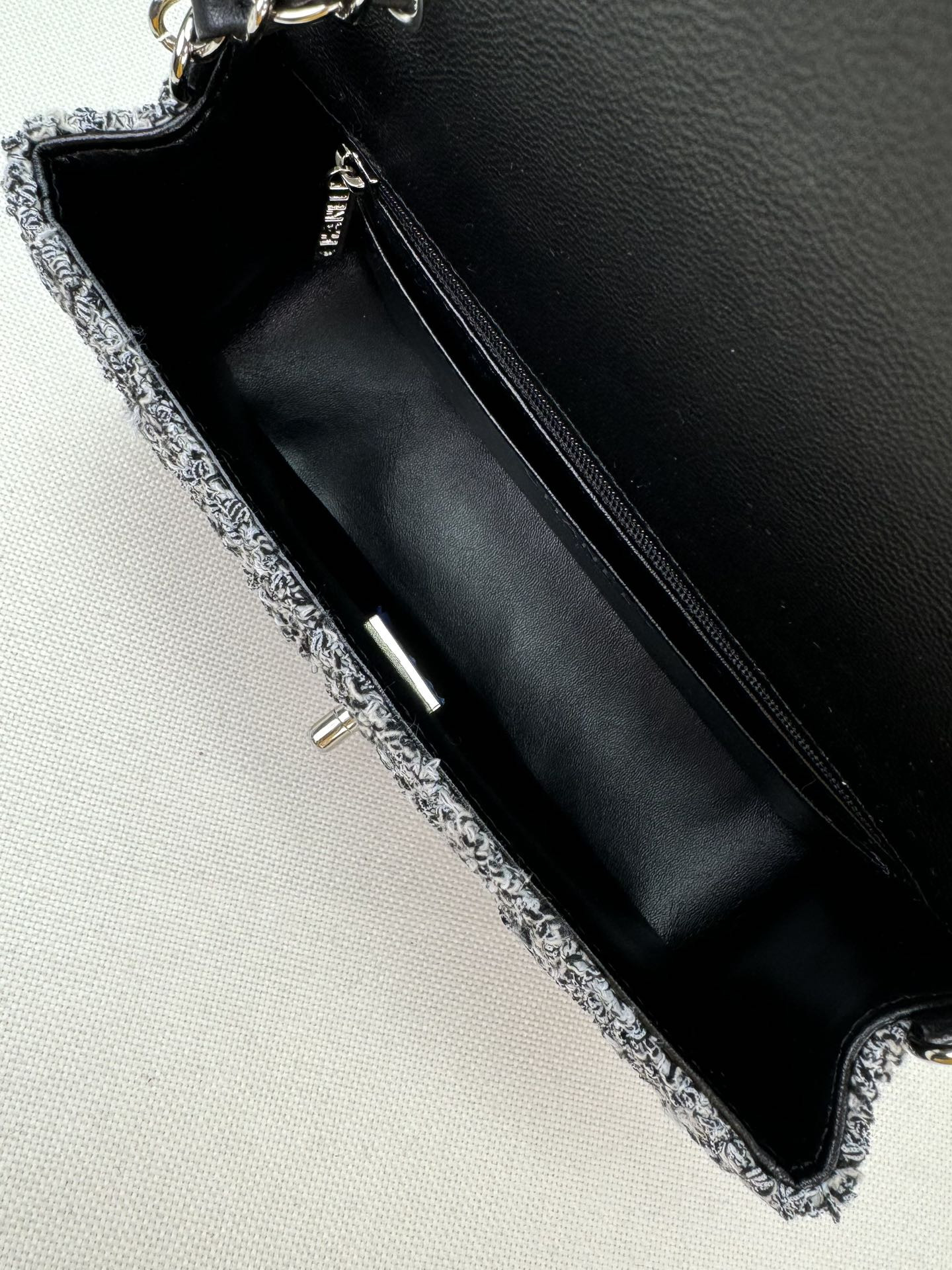 Ch**el MINI CLASSIC 11.12 HANDBAG Tweed & Silver-Tone Metal 4.7 × 7.8 × 2.3 in