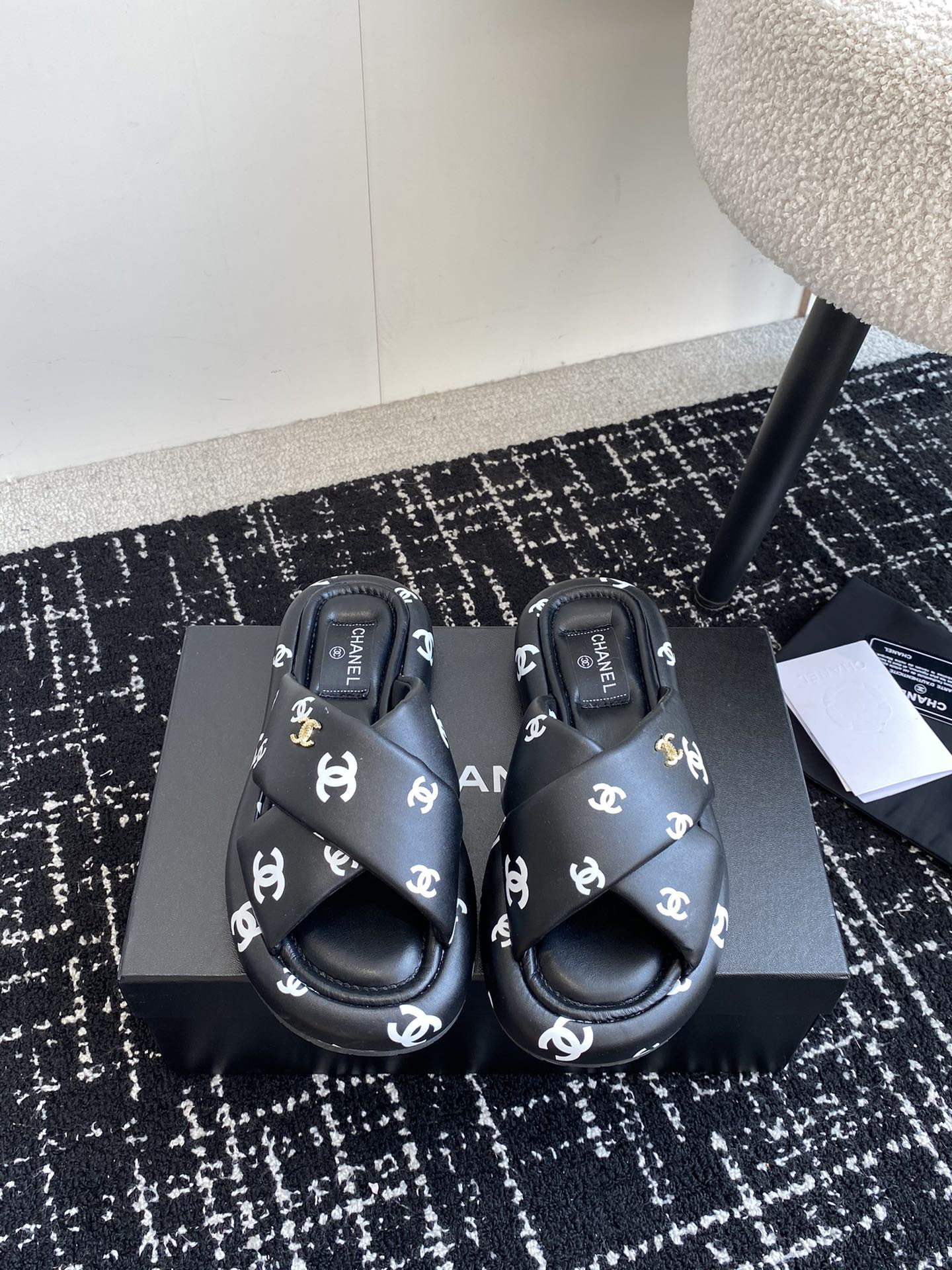 UA Ch**el SLIPPERS