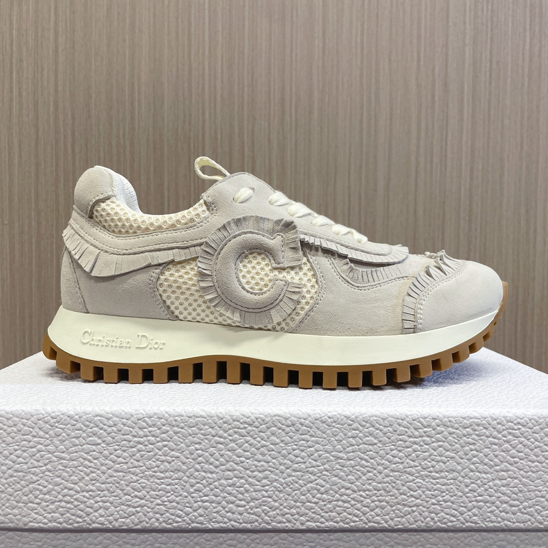 UA C'est D10r Sneaker Ecru
