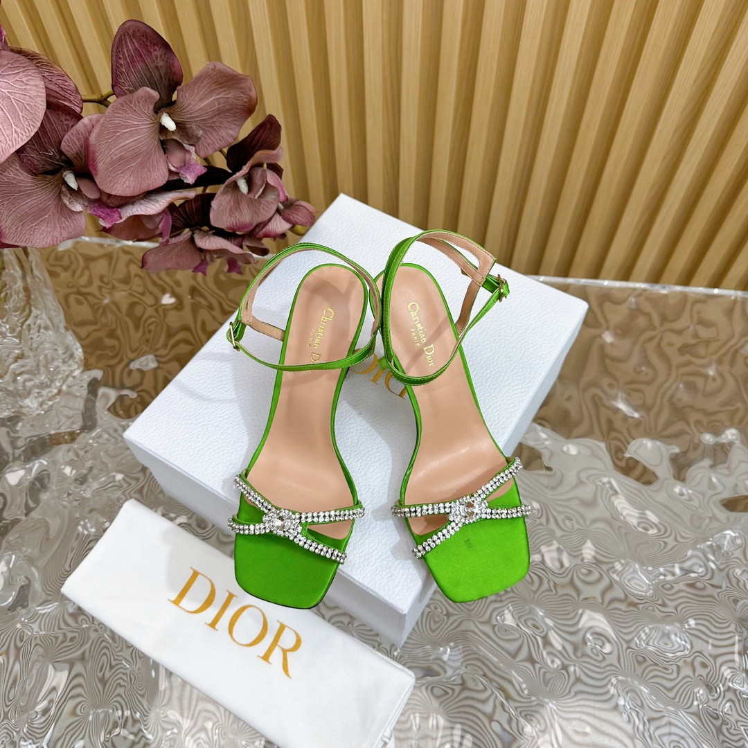 UA D10r Slingback Pump