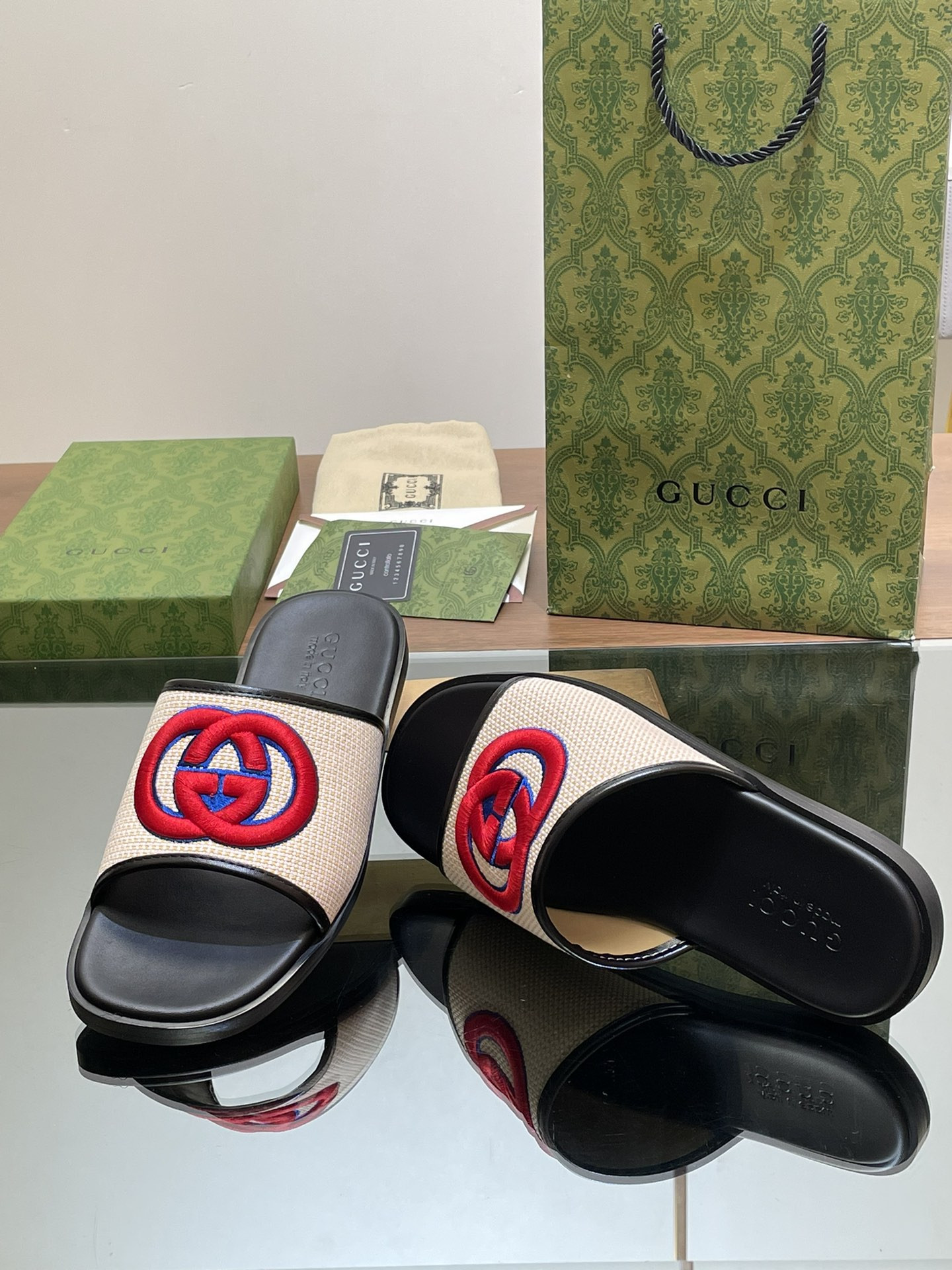 UA Gvc*1 INTERLOCKING G SLIDE SANDAL