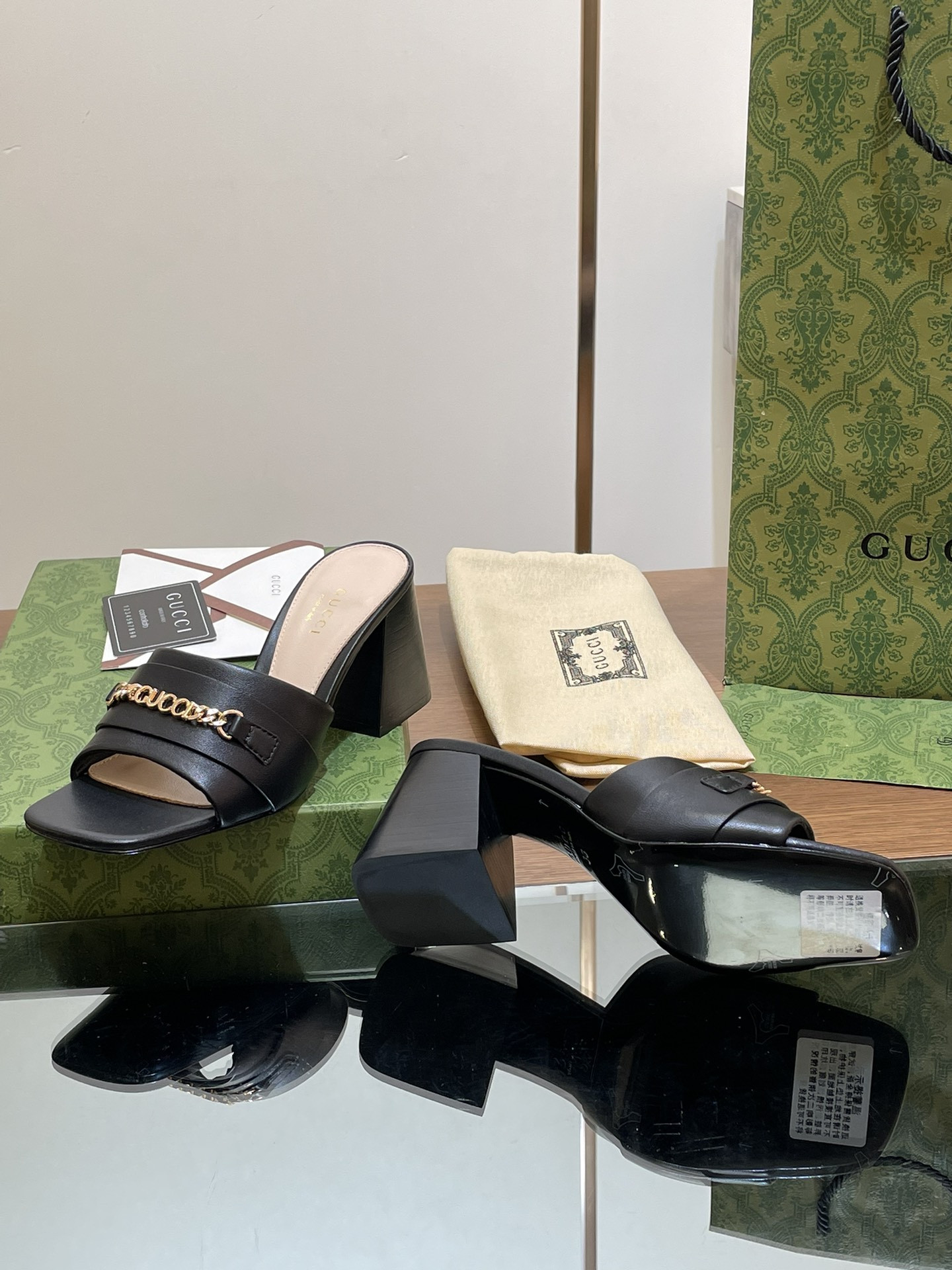 UA Gvc*1 SIGNORIA SLIDE SANDAL