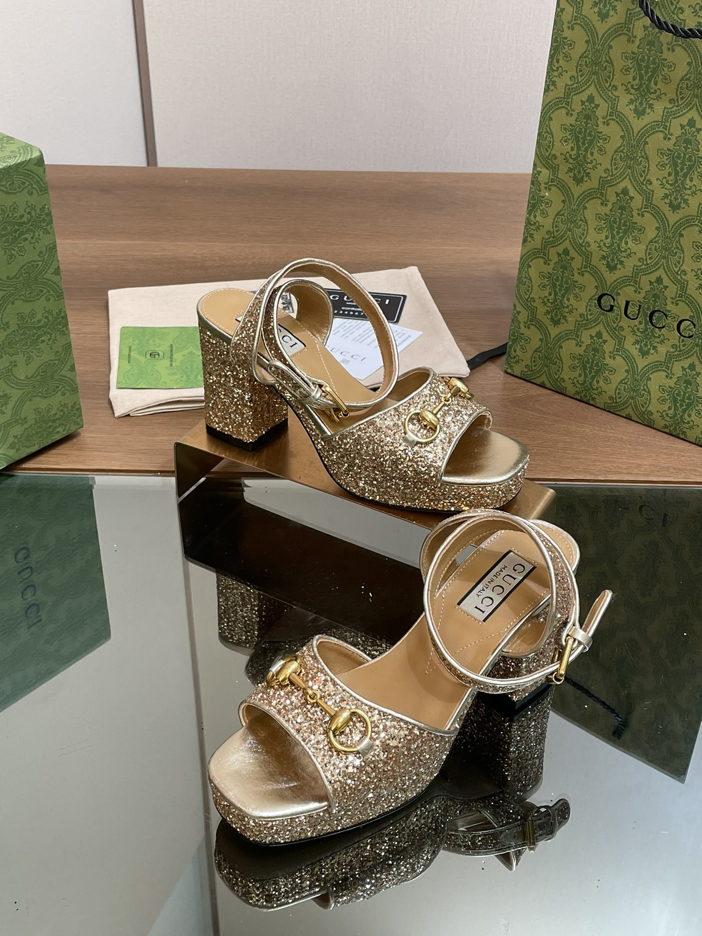 UA Gvc*1 HORSEBIT PLATFORM SANDAL