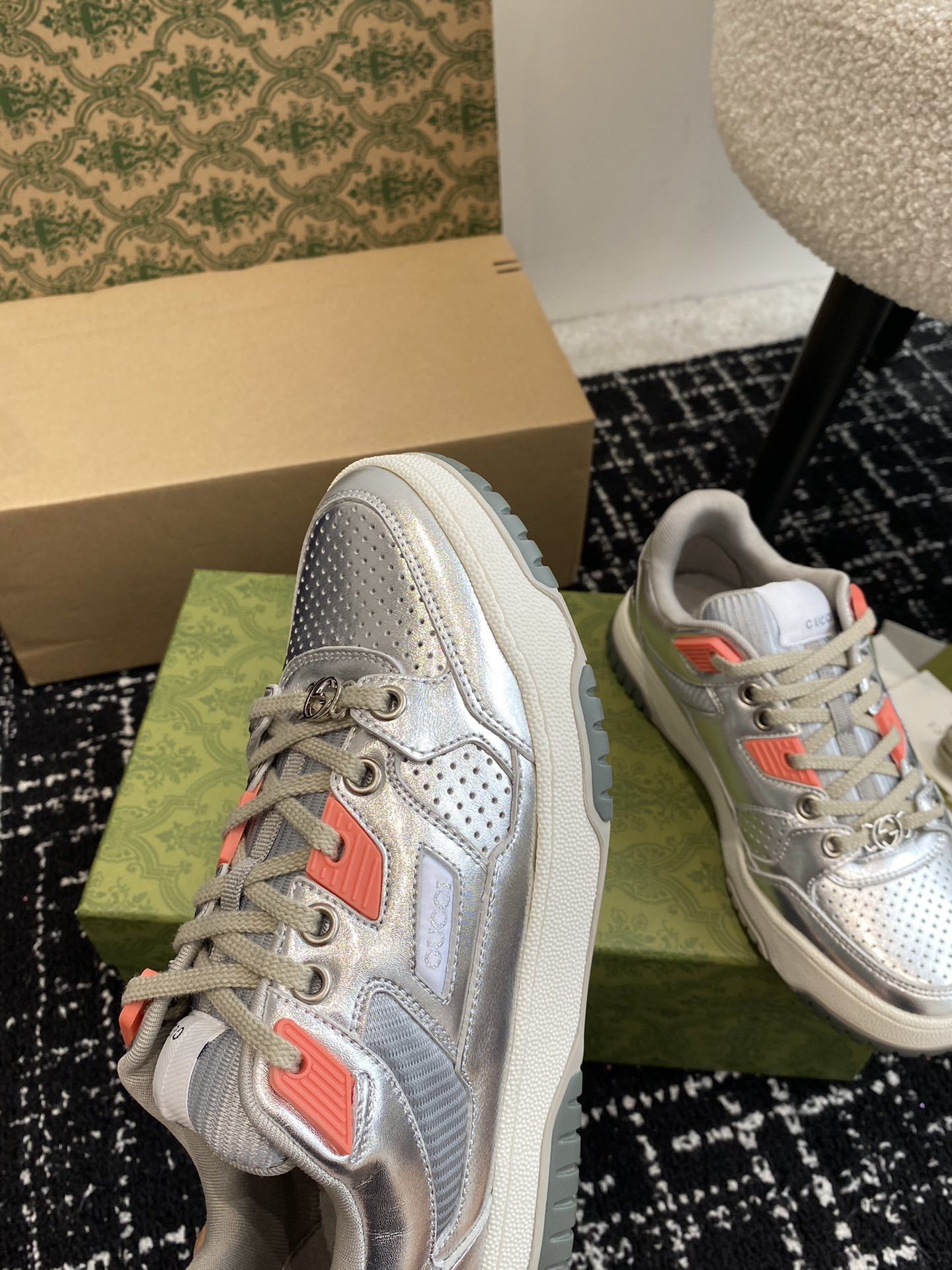 UA Gvc*1 Low-Top SNEAKER