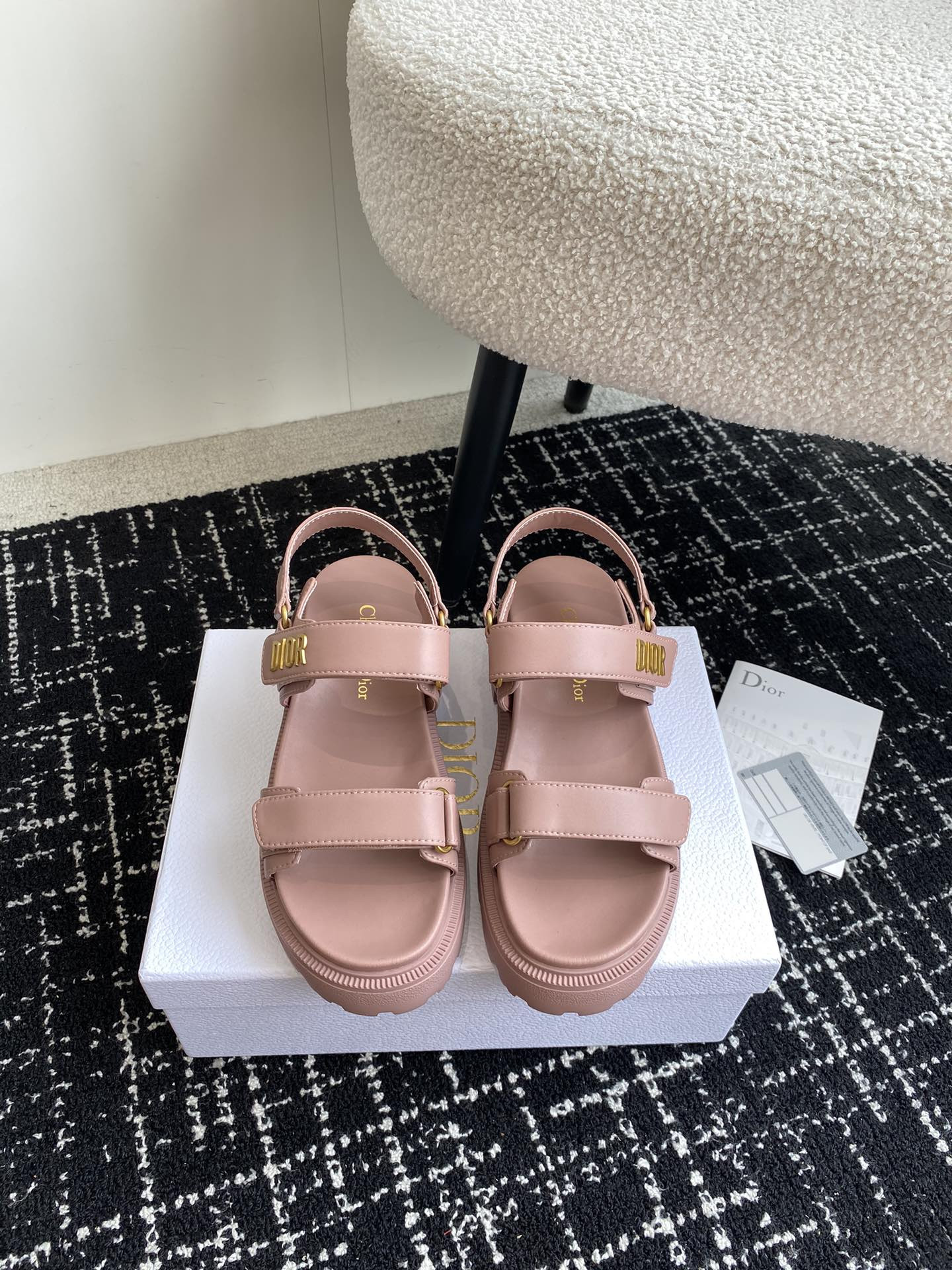 UA D10ract Platform Sandal