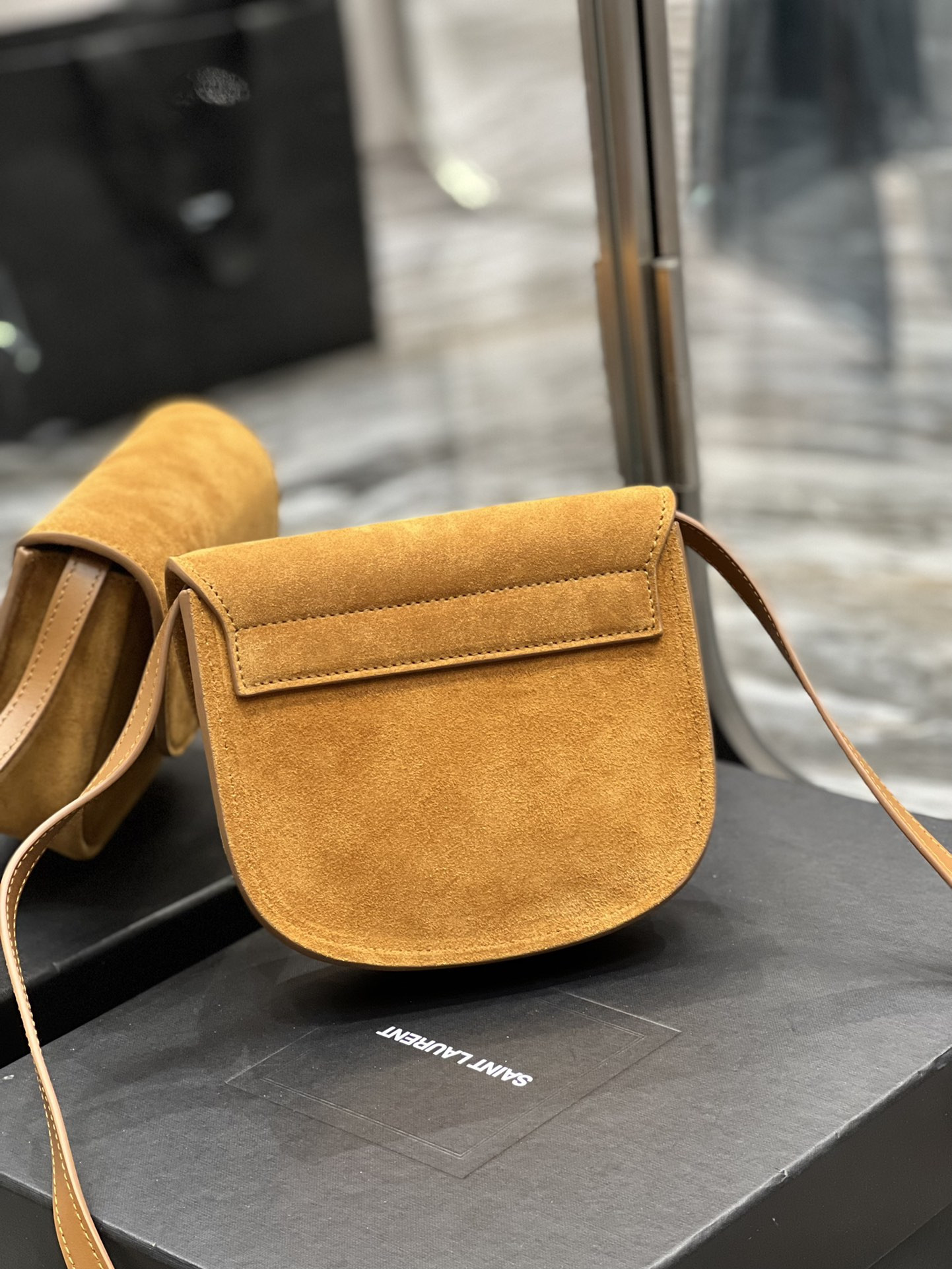 Y51 KAIA SMALL SATCHEL IN SMOOTH LEATHER 7.2 X 6.1 X 2.1 INCHES
