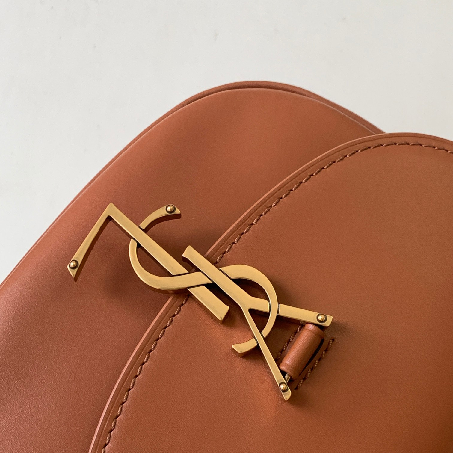 Y51 KAIA SMALL SATCHEL IN SMOOTH LEATHER 7.2 X 6.1 X 2.1 INCHES