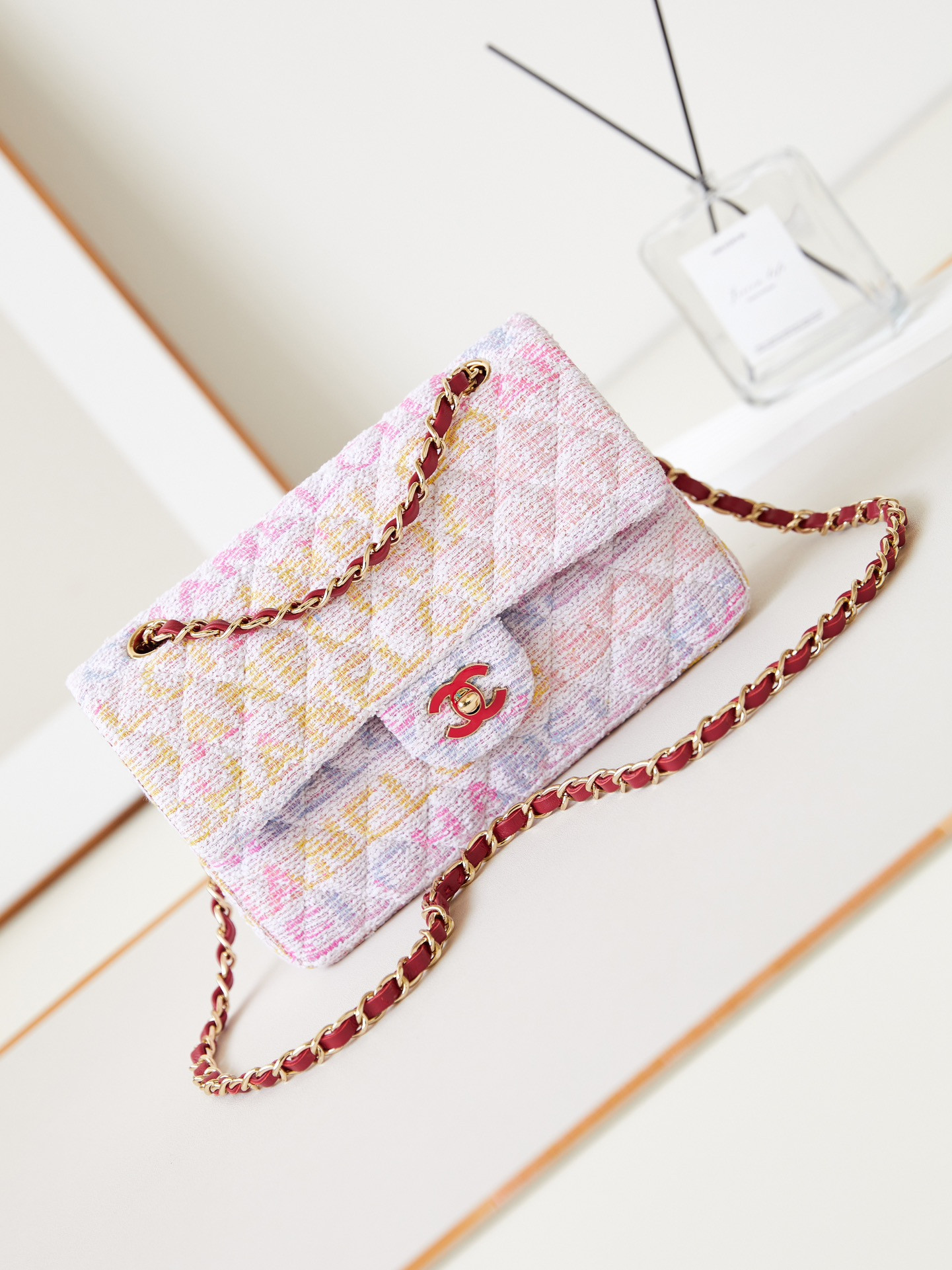 Ch**el Quilted Pink Multicolor Tweed Rectangular Flap Bag 14.5 × 23 × 6 cm