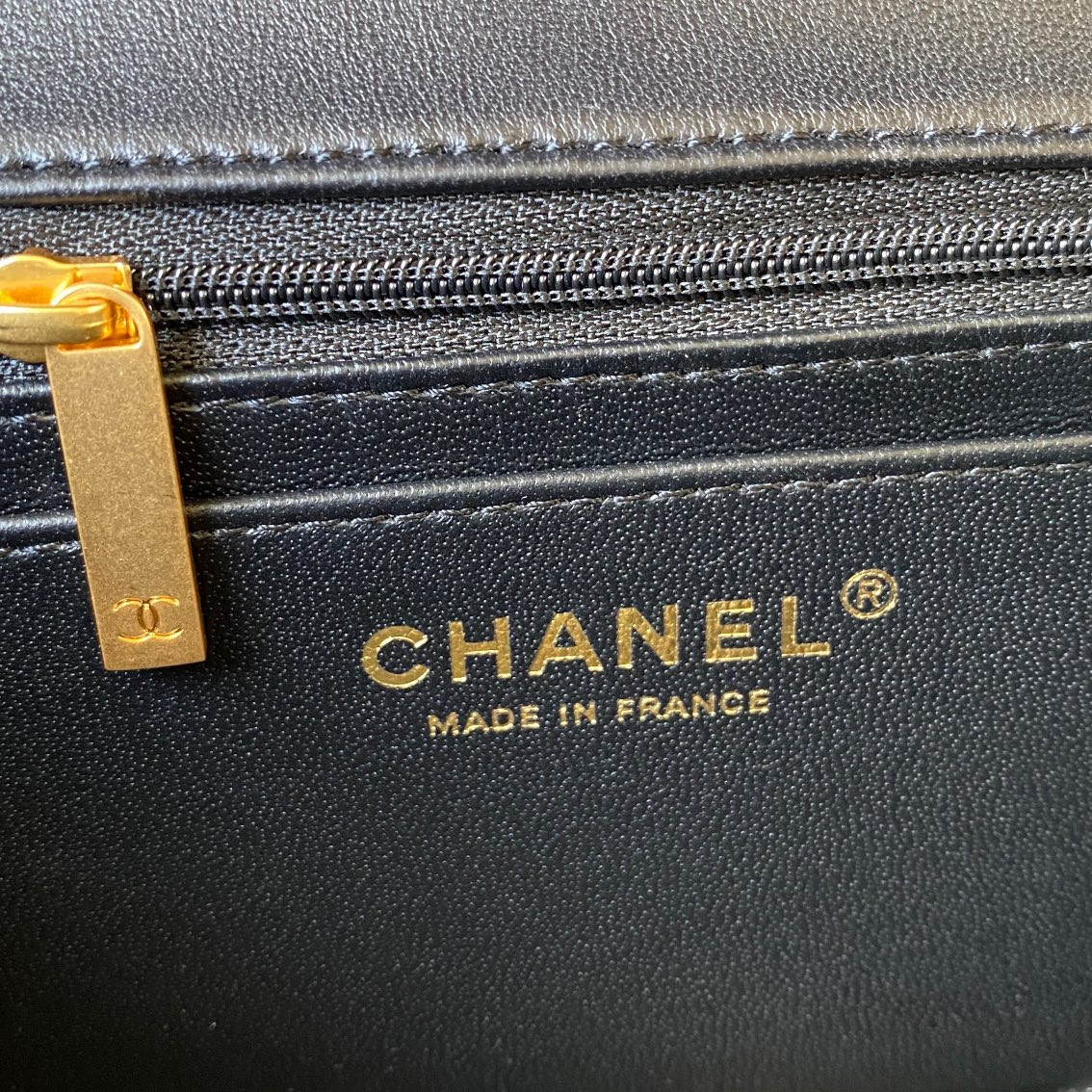 Ch**el  Mini CF handle 20x12x6cm