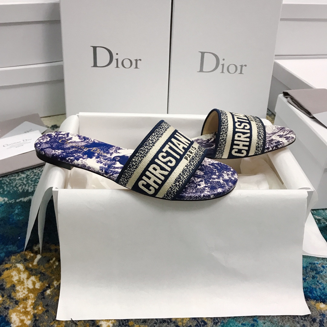 UA D10r Dway Slide
