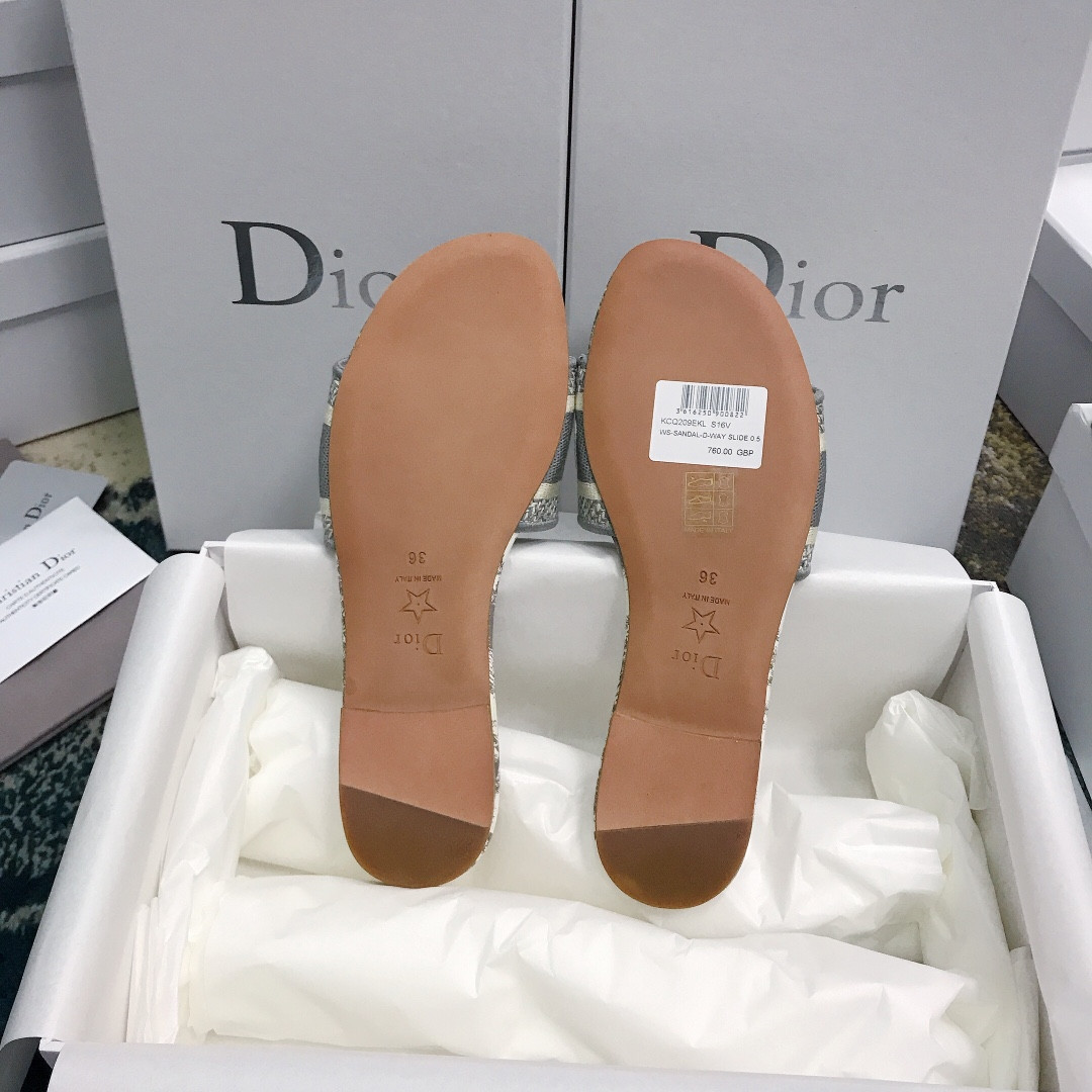 UA D10r Dway Slide