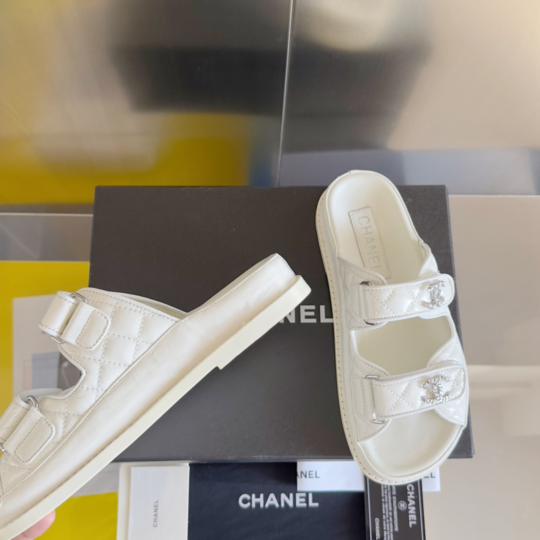 UA Ch**el SLIDES
