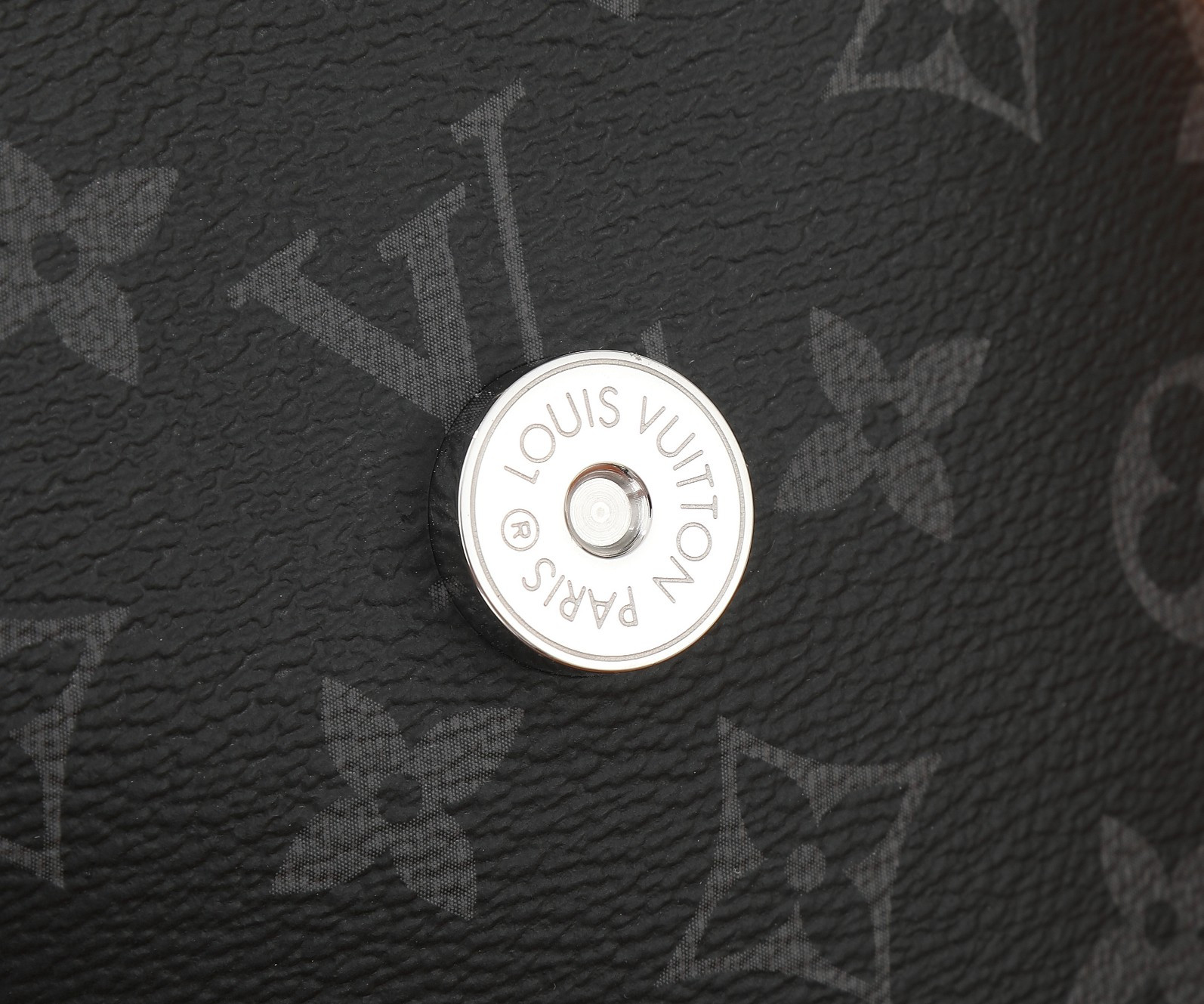 LV Envelope Pouch M11613 12.5x18x8.5CM