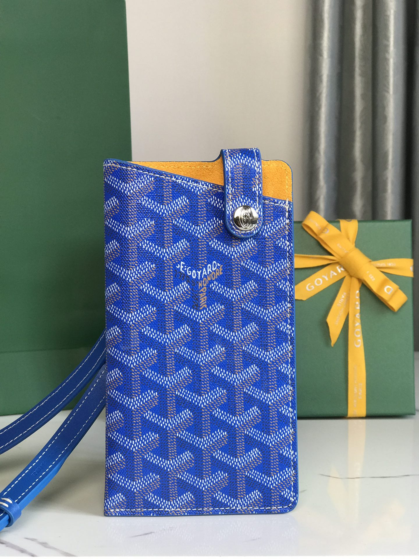 G09ard Card Bag 10cm x 1cm x 18cm