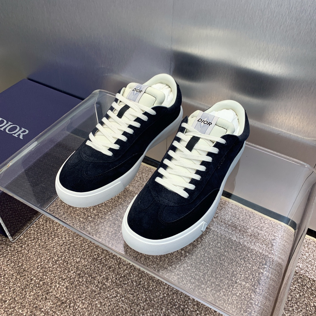 UA D10r B101 Sneaker
