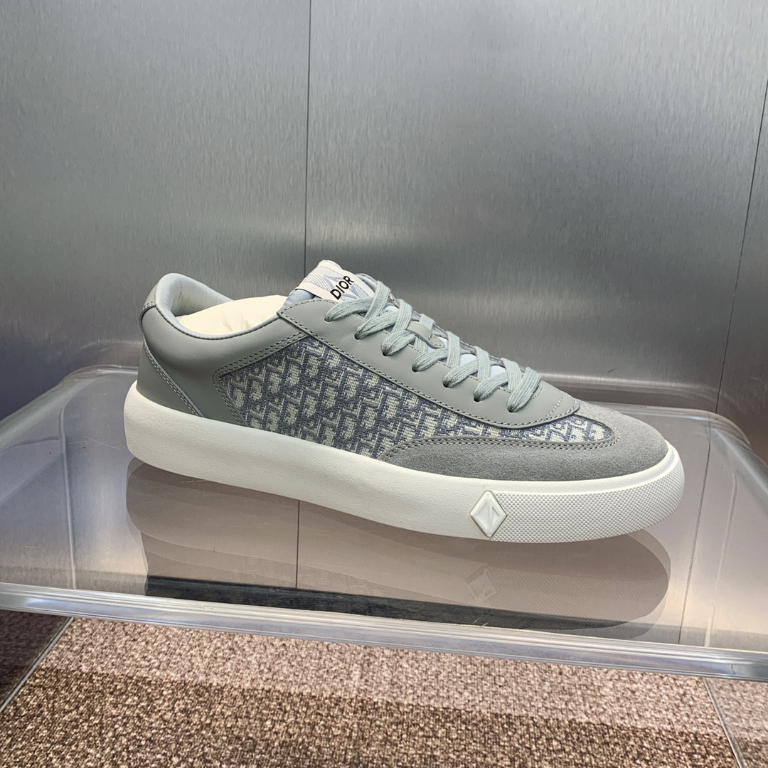 UA D10r B101 Sneaker