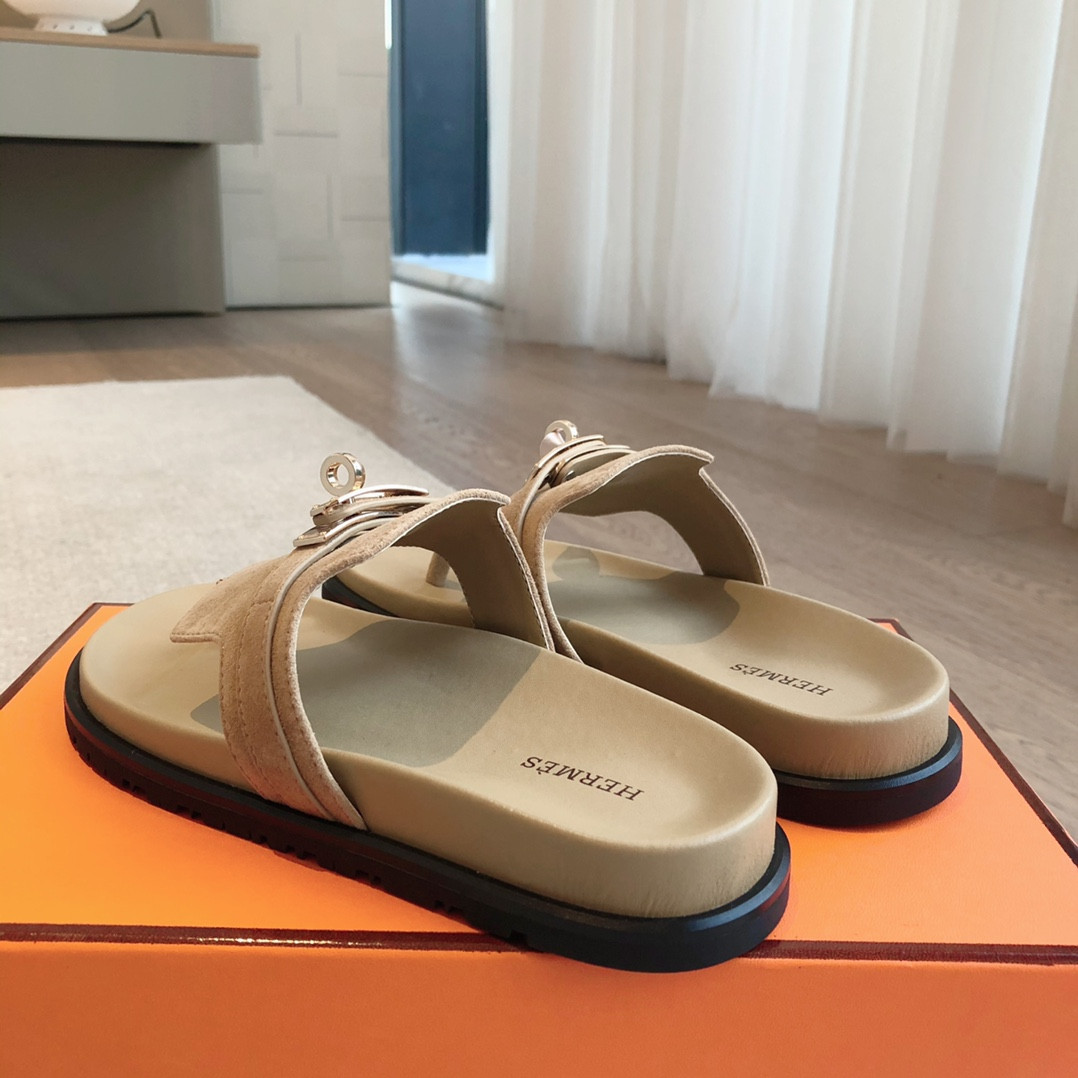 UA H**me5 Empire Sandal
