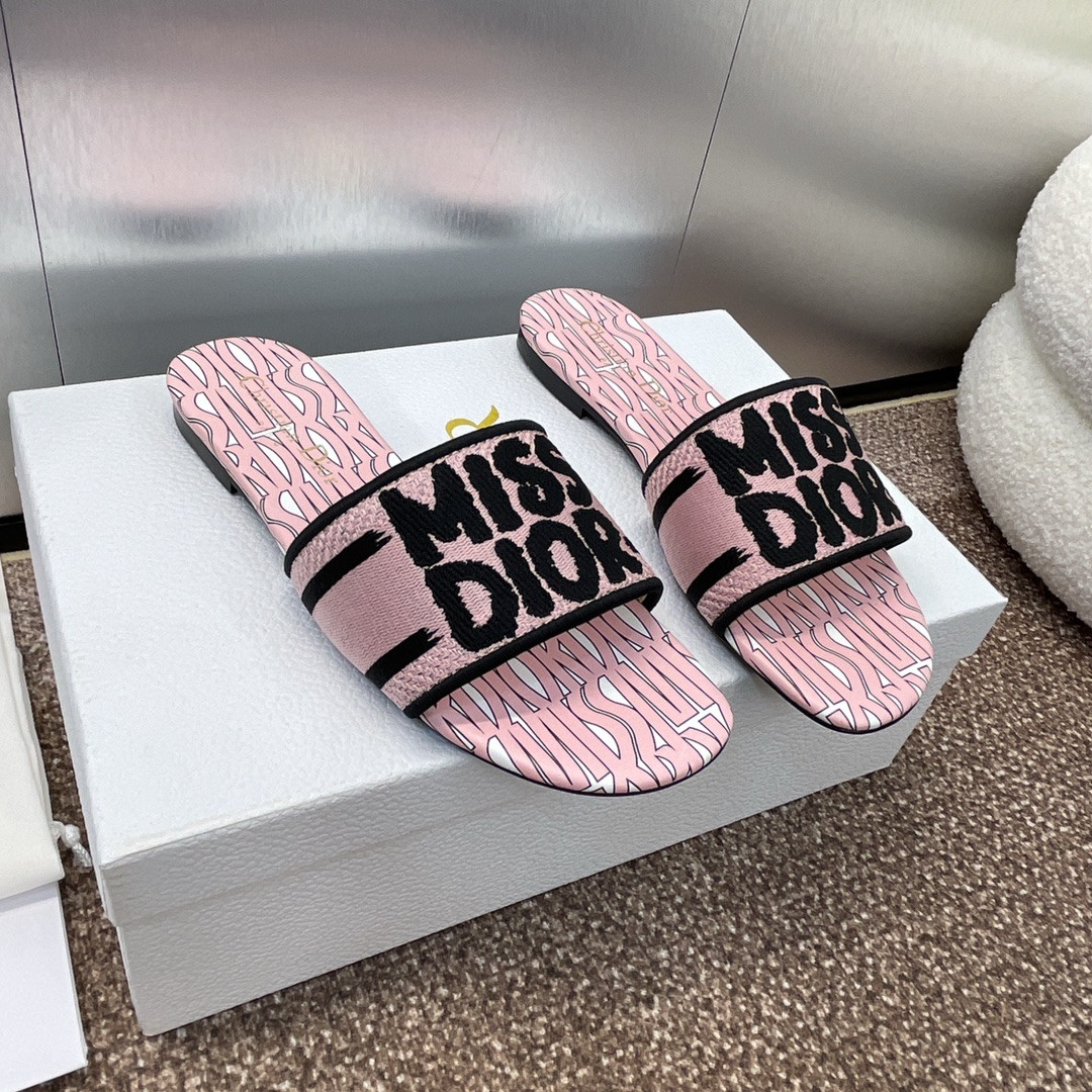 UA D10r Dway Slide