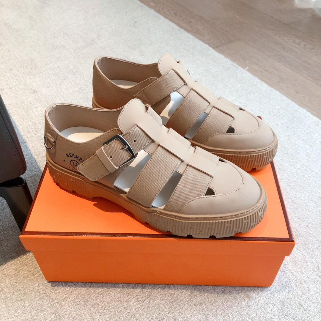 UA H**me5 Item sandal