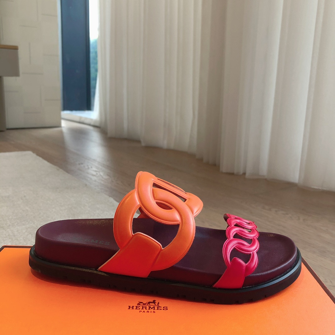 UA H**me5 Extra sandal